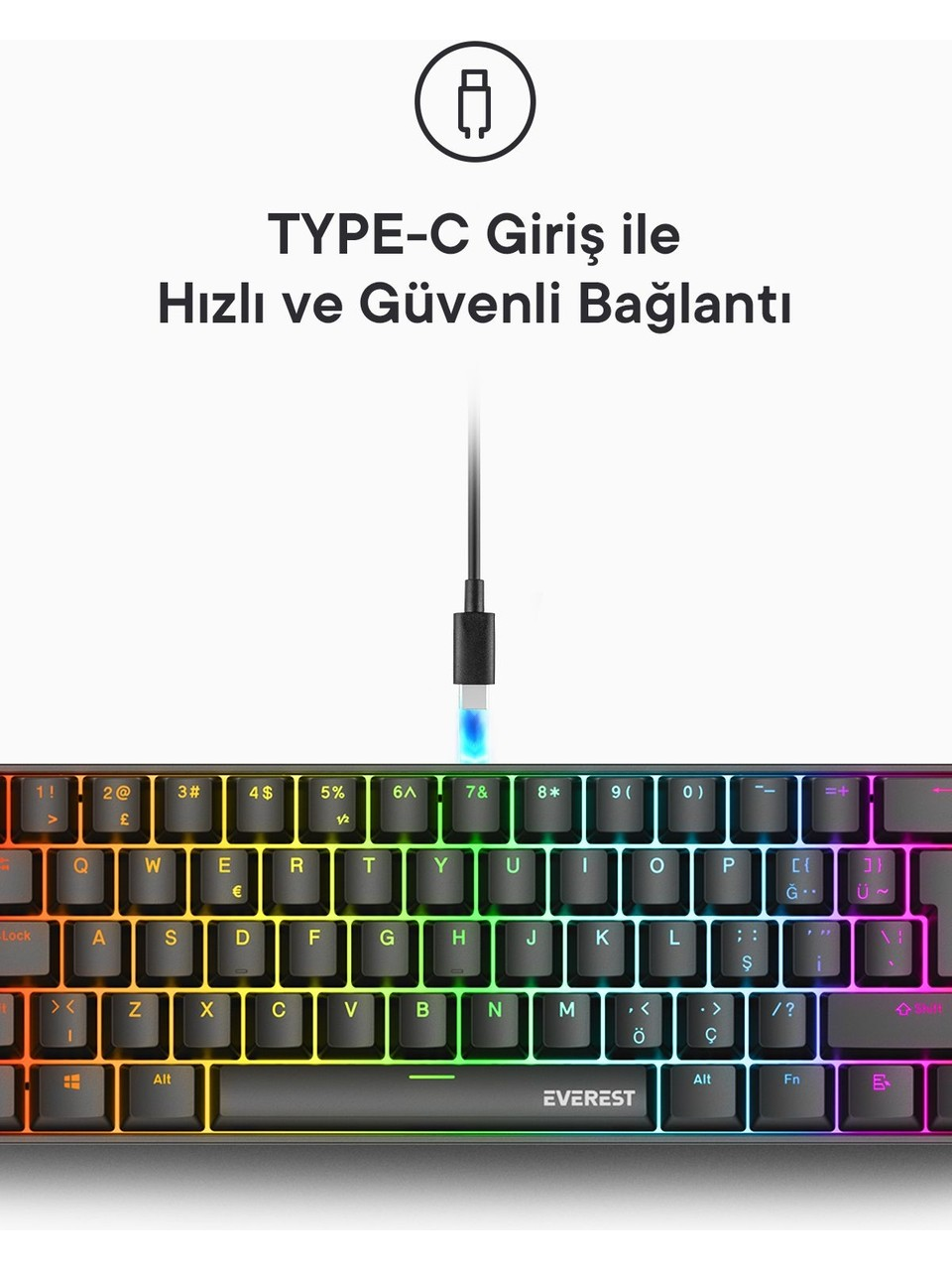 RGB aydınlatmalı mekanik klavye, USB-C kablosu bağlı.