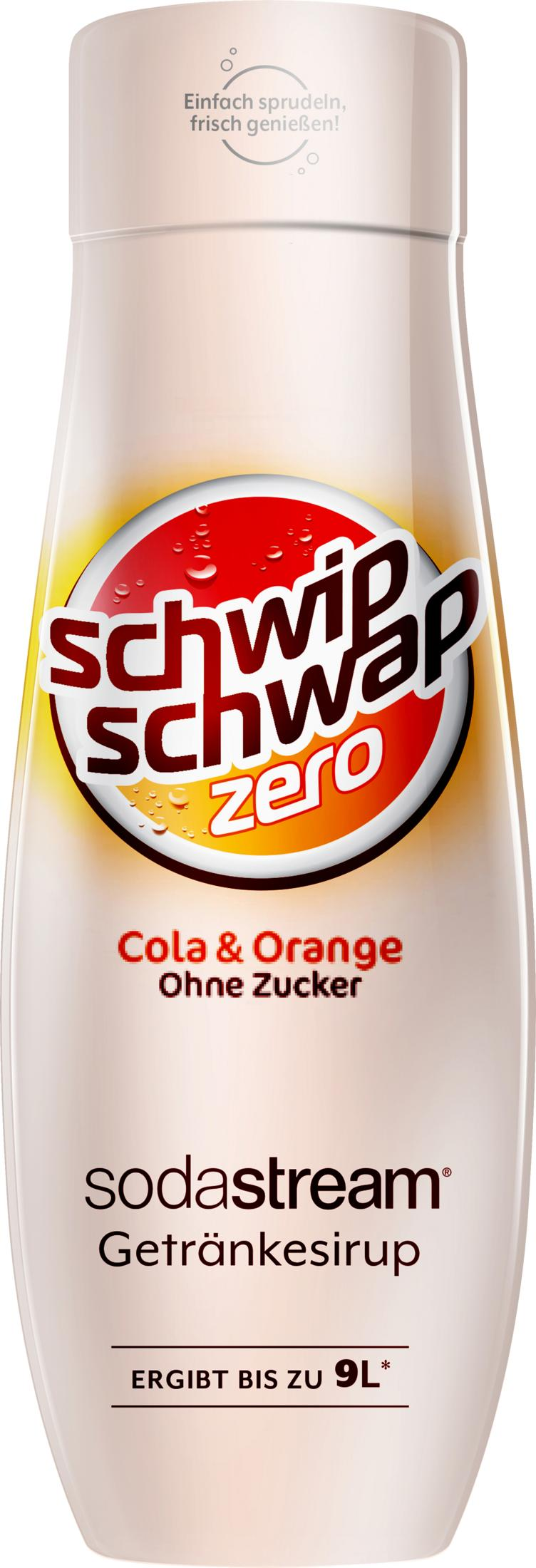 Eine Sodastream Flasche mit Schwip Schwap Zero Cola & Orange Sirup ohne Zucker.