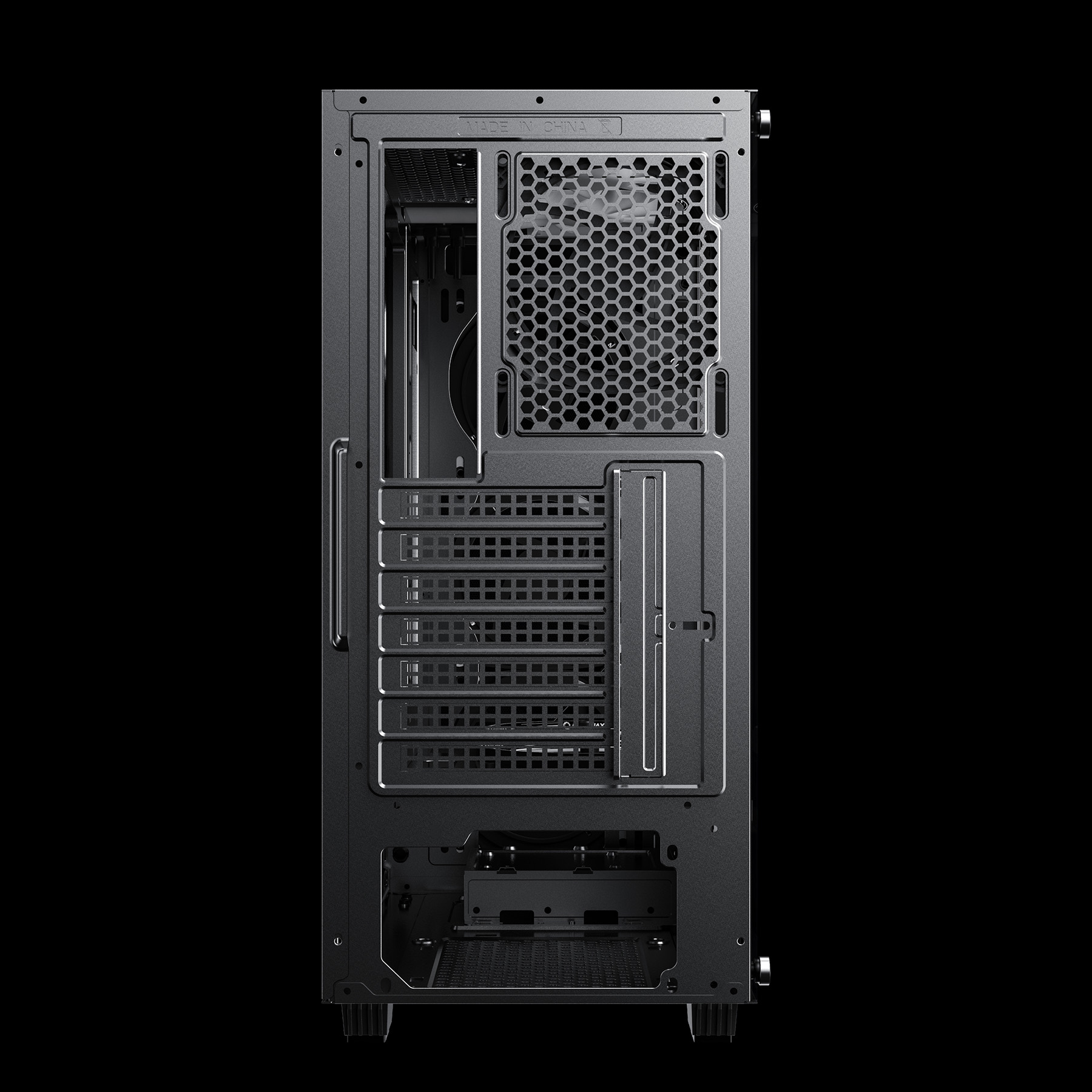 Rückseite eines schwarzen PC-Gehäuses mit Lüftungsschlitzen und Anschlüssen.