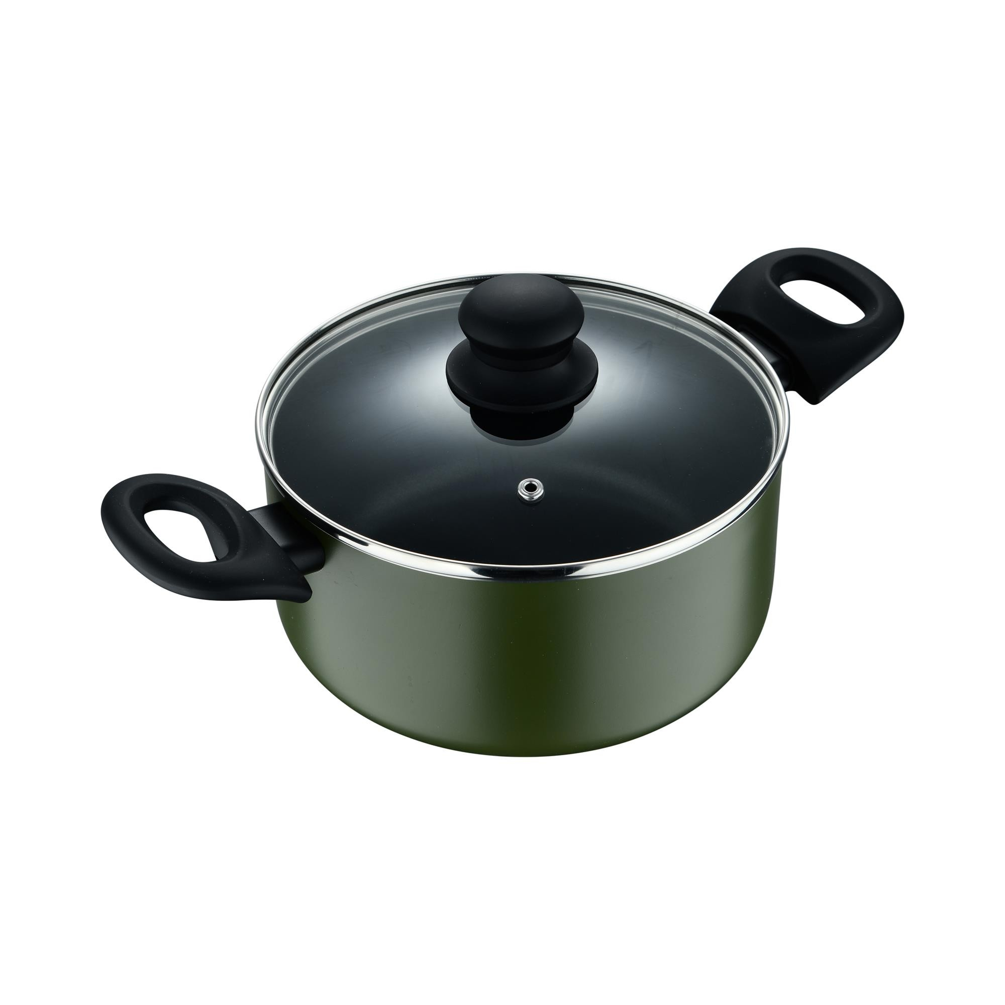 Olla verde con tapa de cristal y asas negras, sobre fondo blanco.
