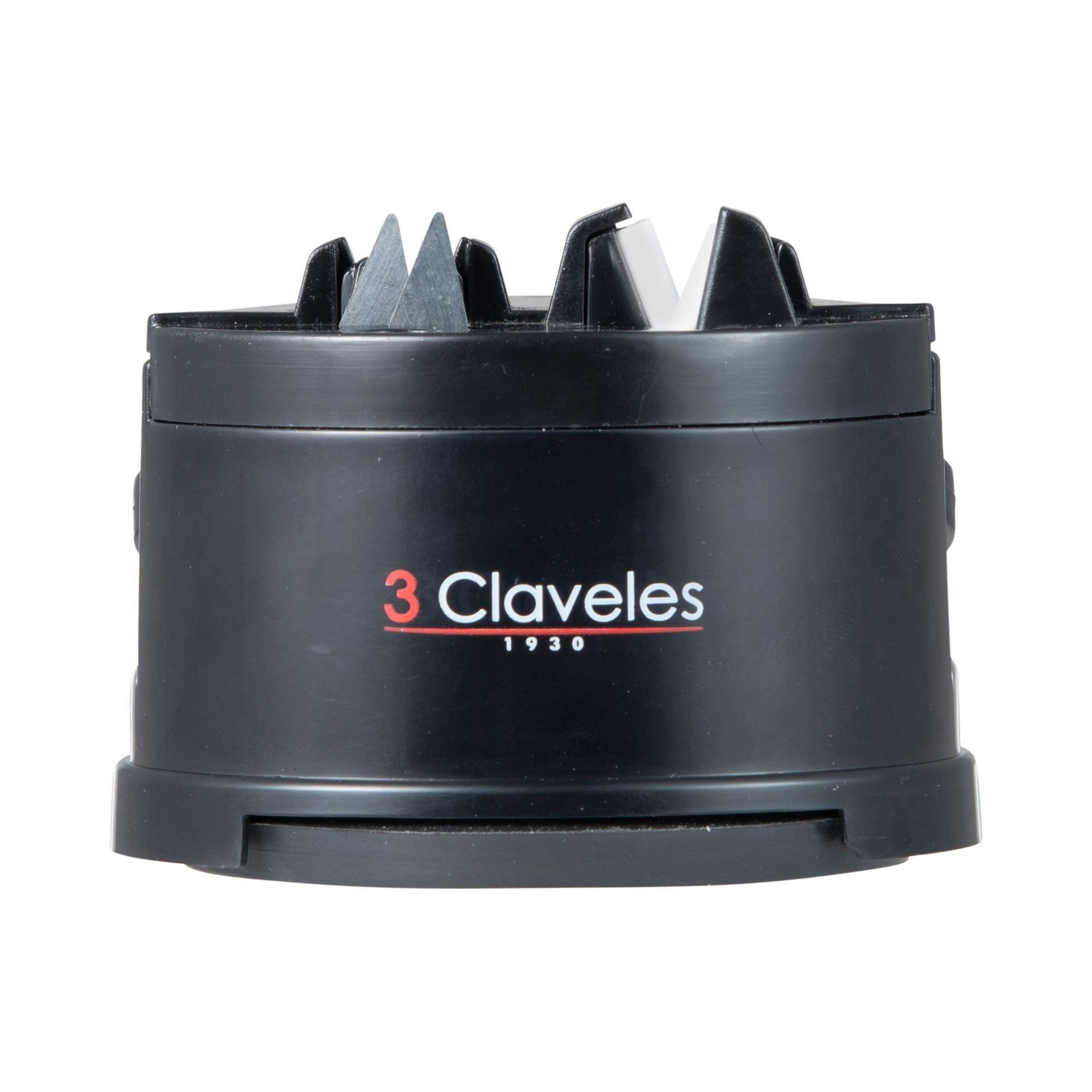 Un afilador de cuchillos negro con tres cuchillas y el logo '3 Claveles 1930'.