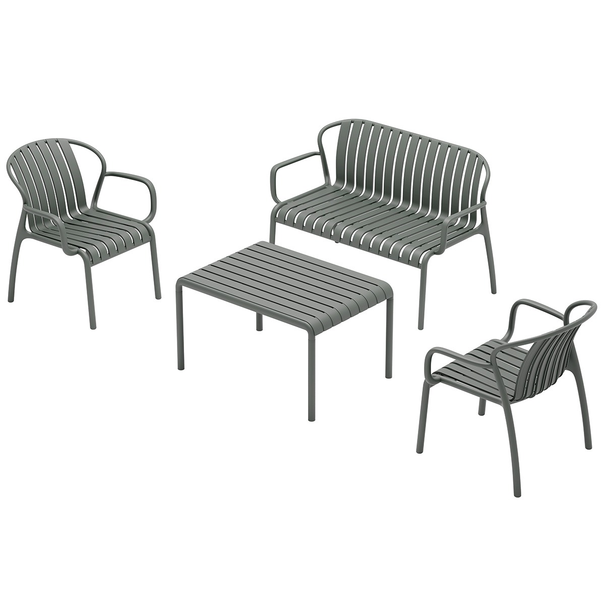 Een grijze buitenmeubelset met een tweepersoonsbank, een tafel en twee stoelen.