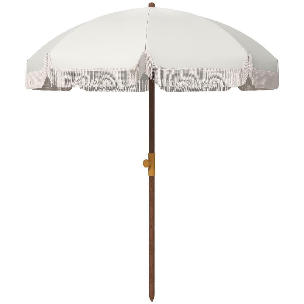 Un ombrello bianco con frange e un palo di legno.