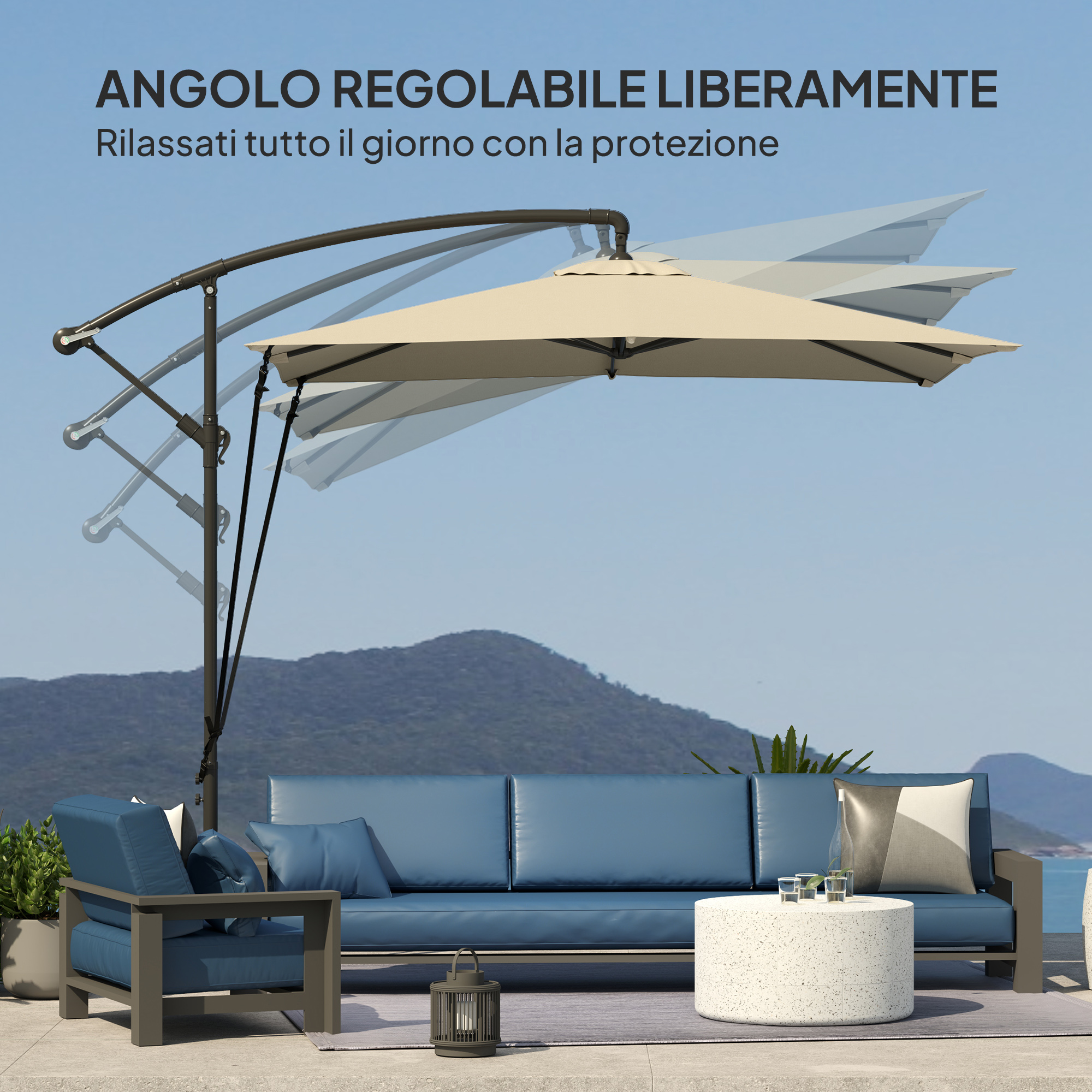 Un ombrellone a sbalzo beige con braccio regolabile su divano e poltrona blu.