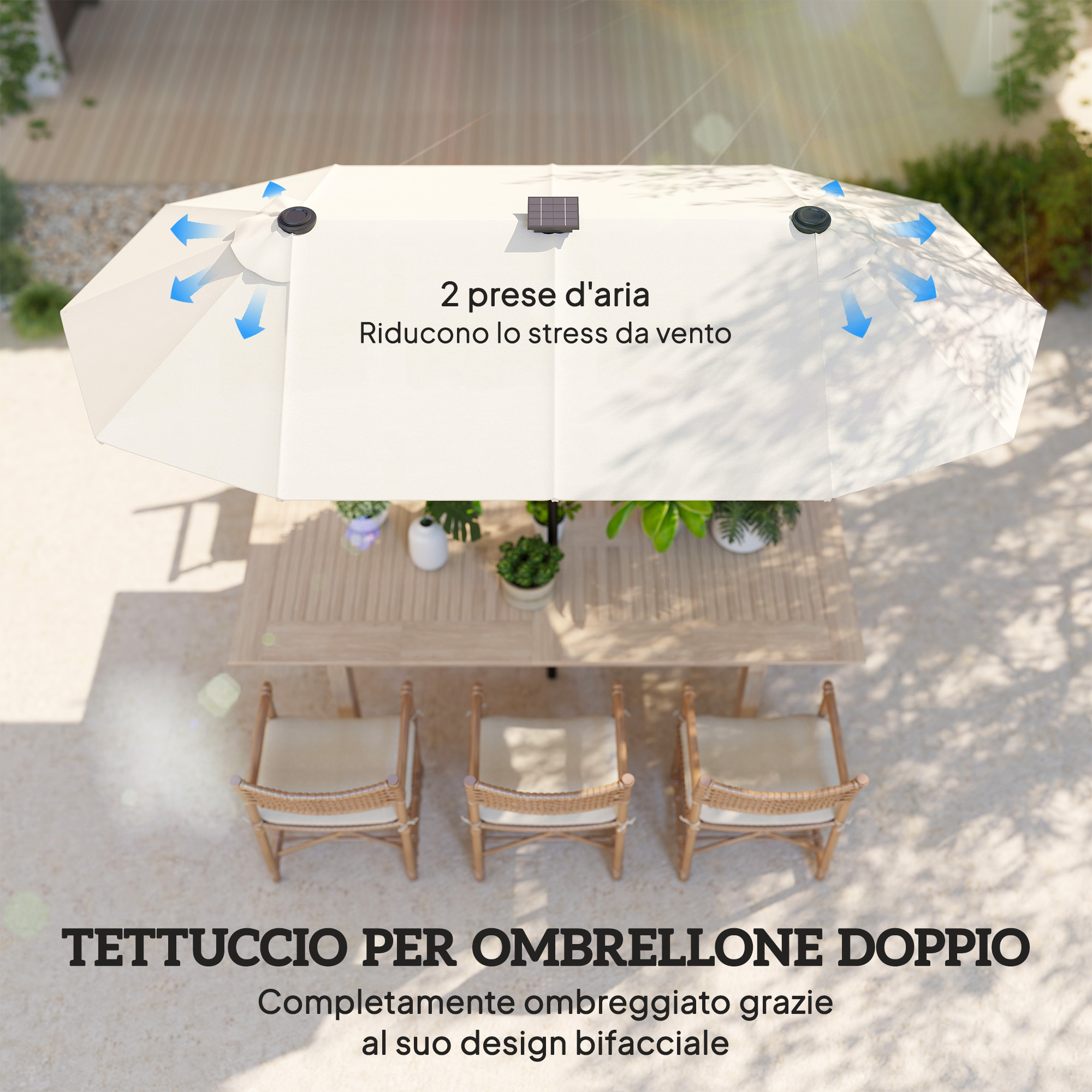 Ombrellone beige con prese d'aria sopra un tavolo e sedie in legno.