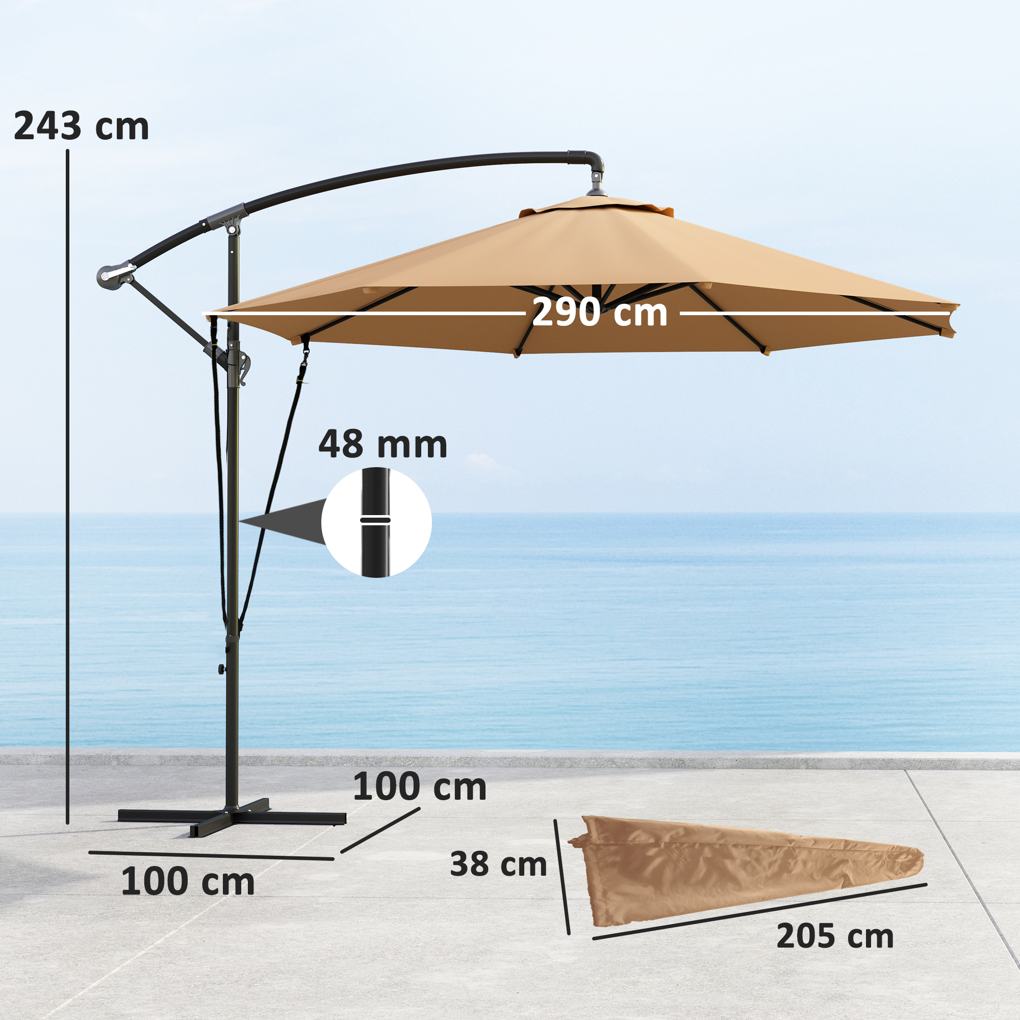 Un grande ombrellone a sbalzo color cachi con dimensioni su un patio.