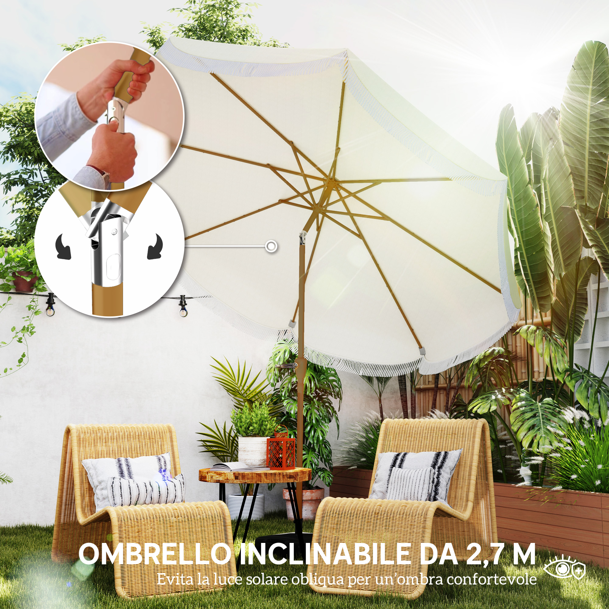 Un ombrellone bianco con telaio in legno in un giardino con due sedie in vimini.