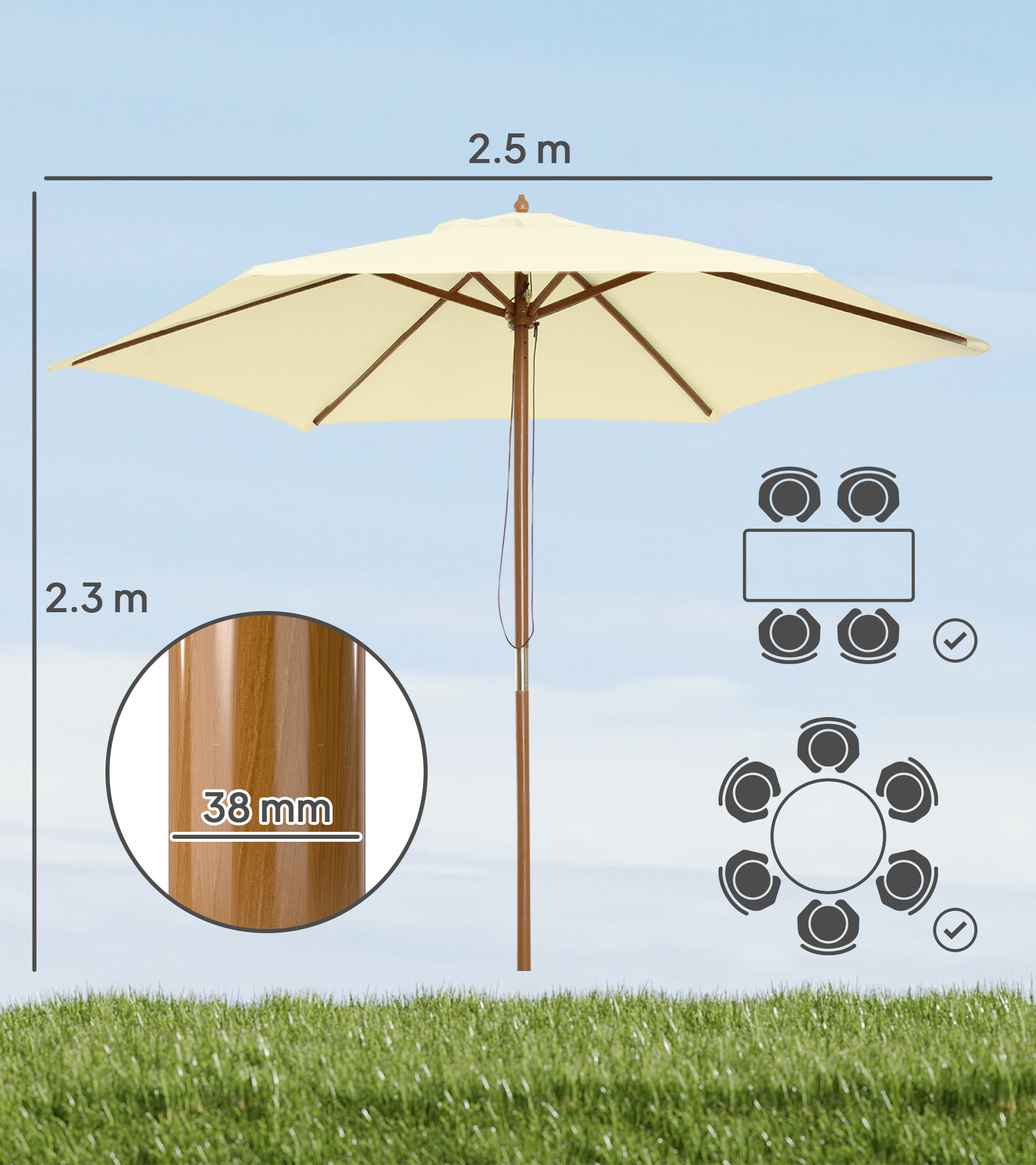 Un ombrellone color crema con struttura in legno, largo 2,5m, alto 2,3m, palo 38mm.