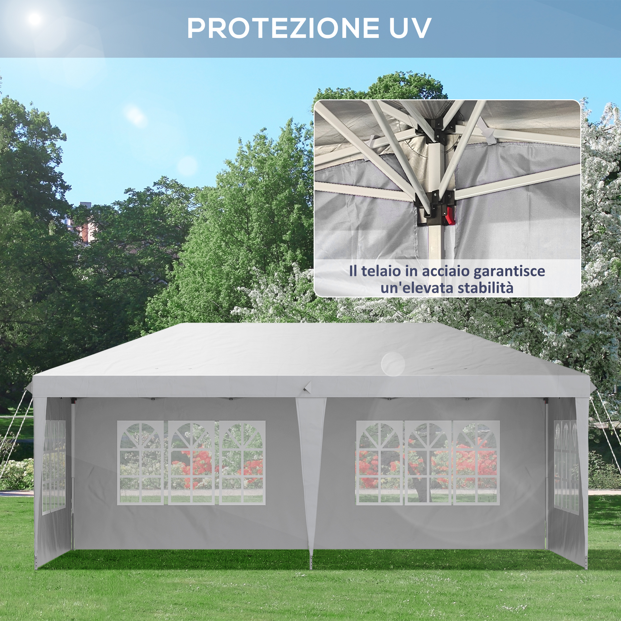Una tenda grigia con finestre si erge su erba verde sotto gli alberi.