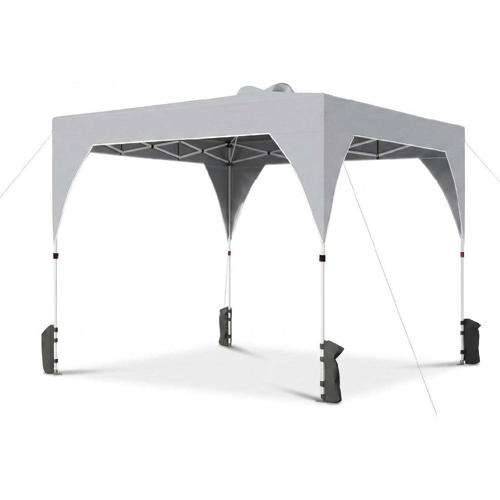 Una tenda pop-up grigia con pali bianchi e piedi neri, su sfondo bianco.