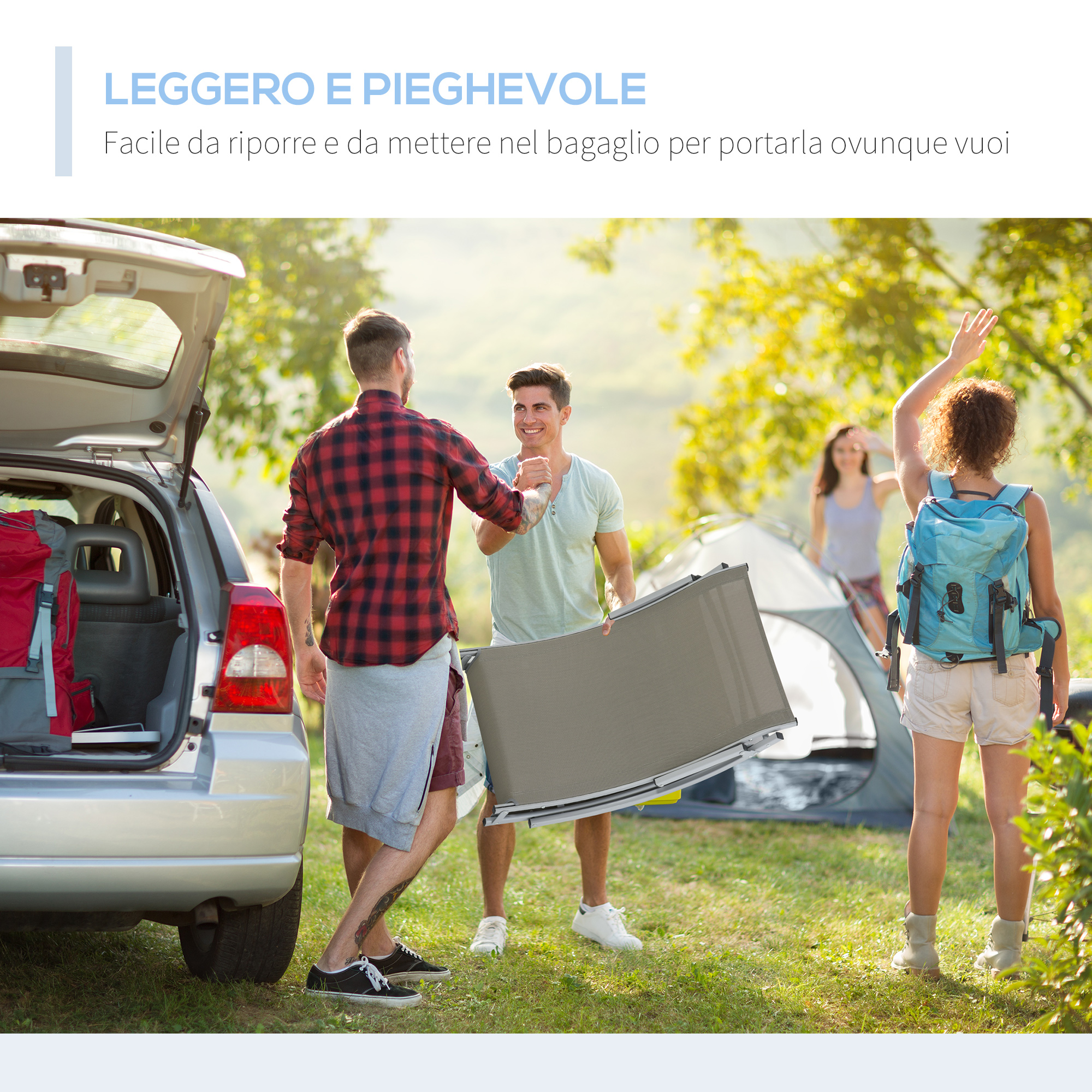 Uomini scaricano attrezzatura da campeggio da un'auto, una donna saluta.