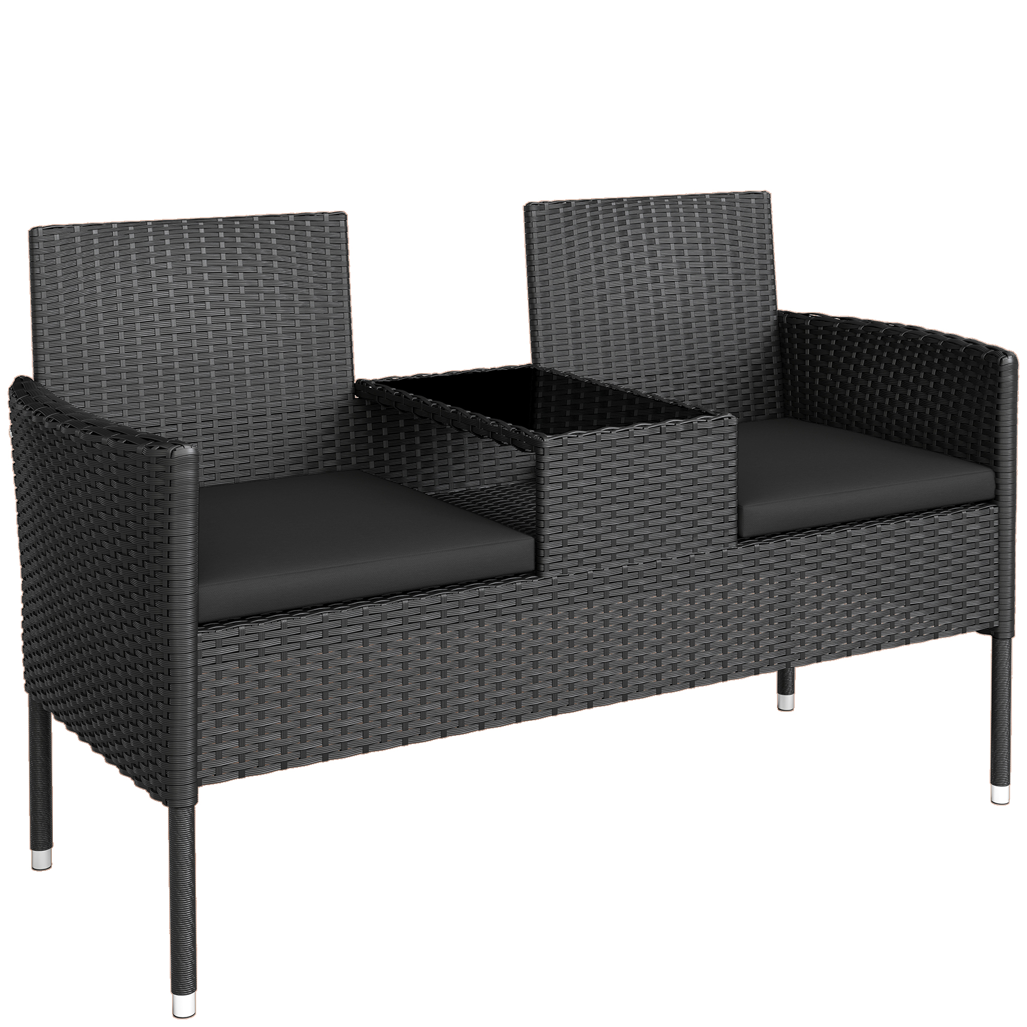 Un divanetto in rattan nero con un tavolino integrato tra i sedili.