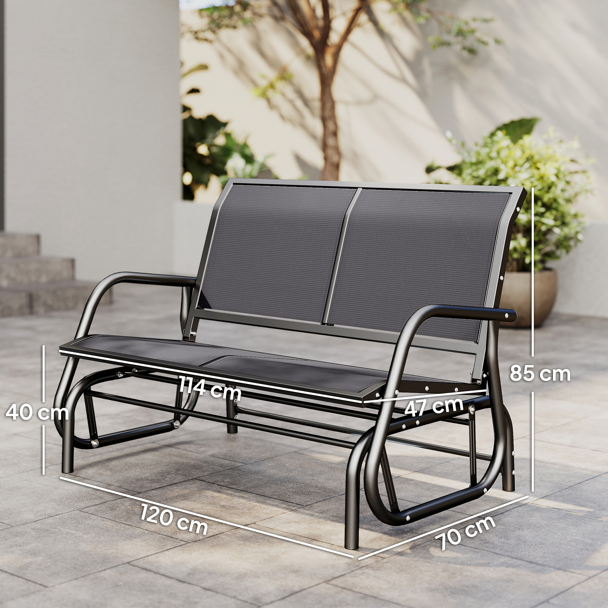 Panchina da giardino nera con dimensioni 120x70x85cm su pavimento piastrellato.