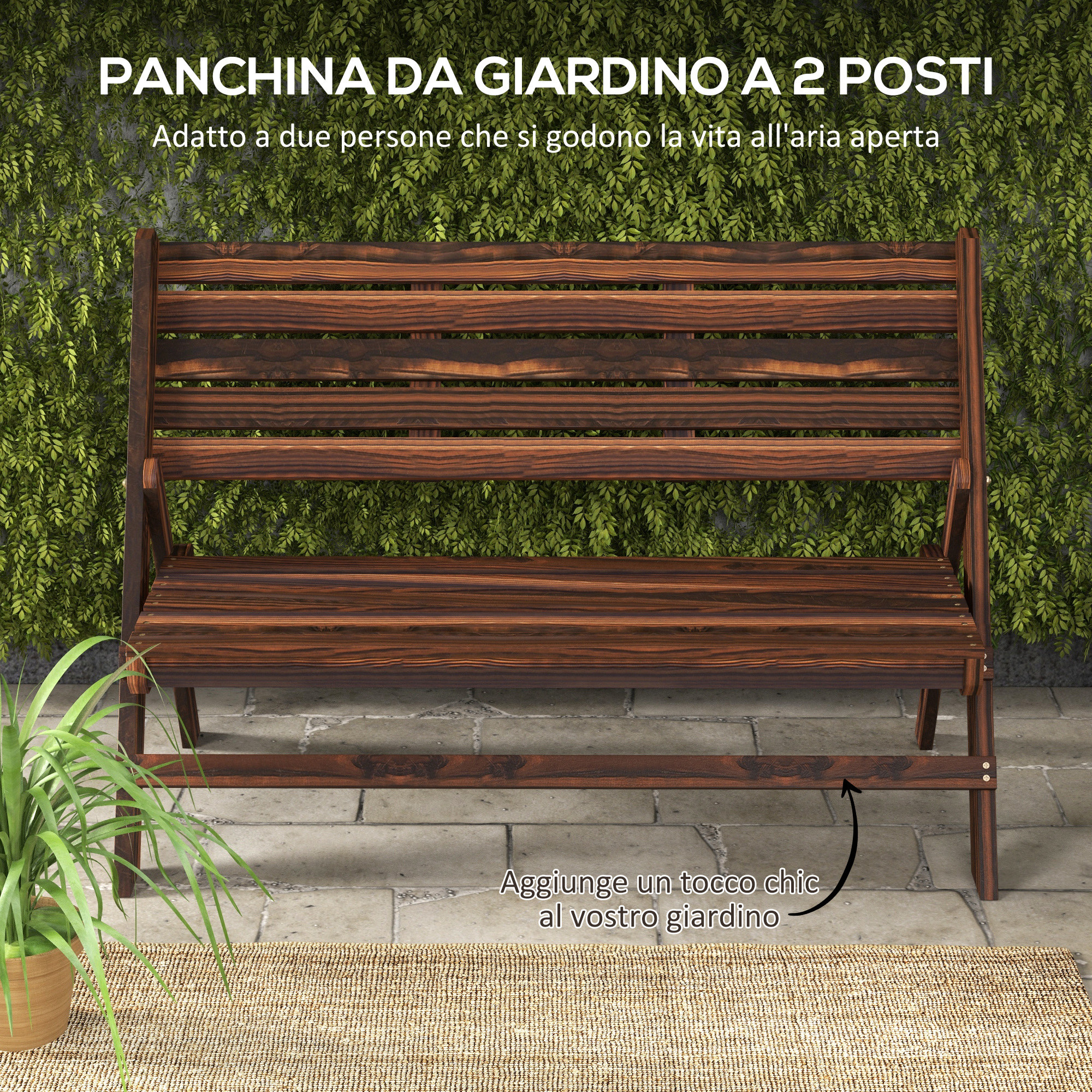 Una panchina da giardino in legno davanti a una parete verde. Pianta in vaso a sinistra.