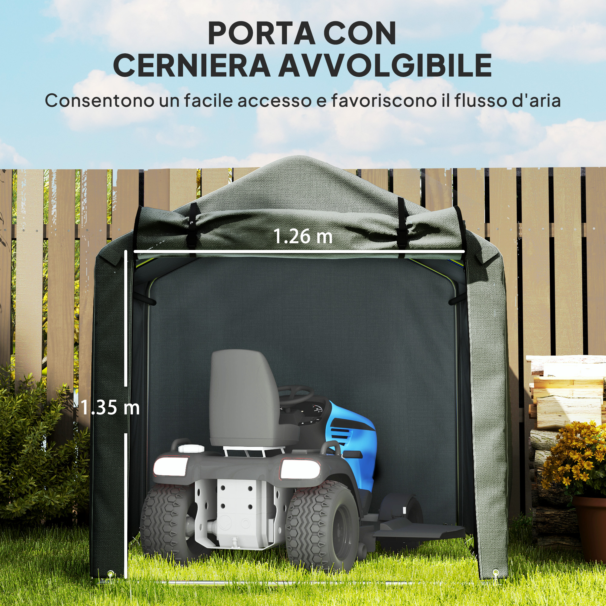 Un trattorino tagliaerba si trova in un capanno verde con porta avvolgibile.