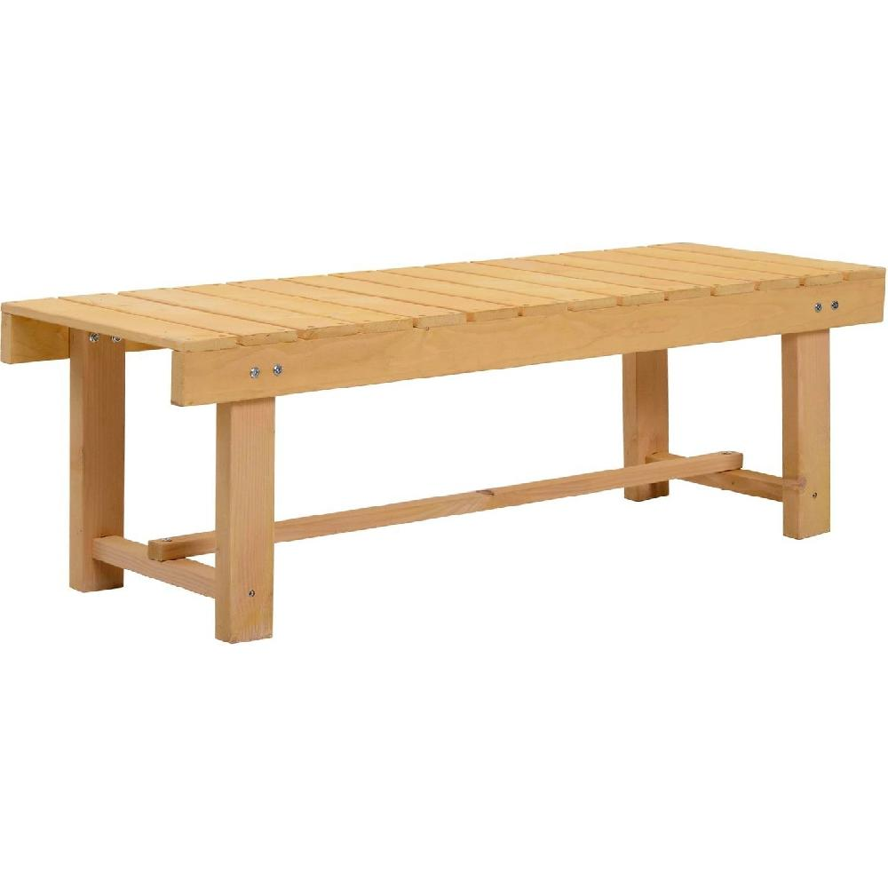 Una panca in legno con seduta e gambe a doghe.