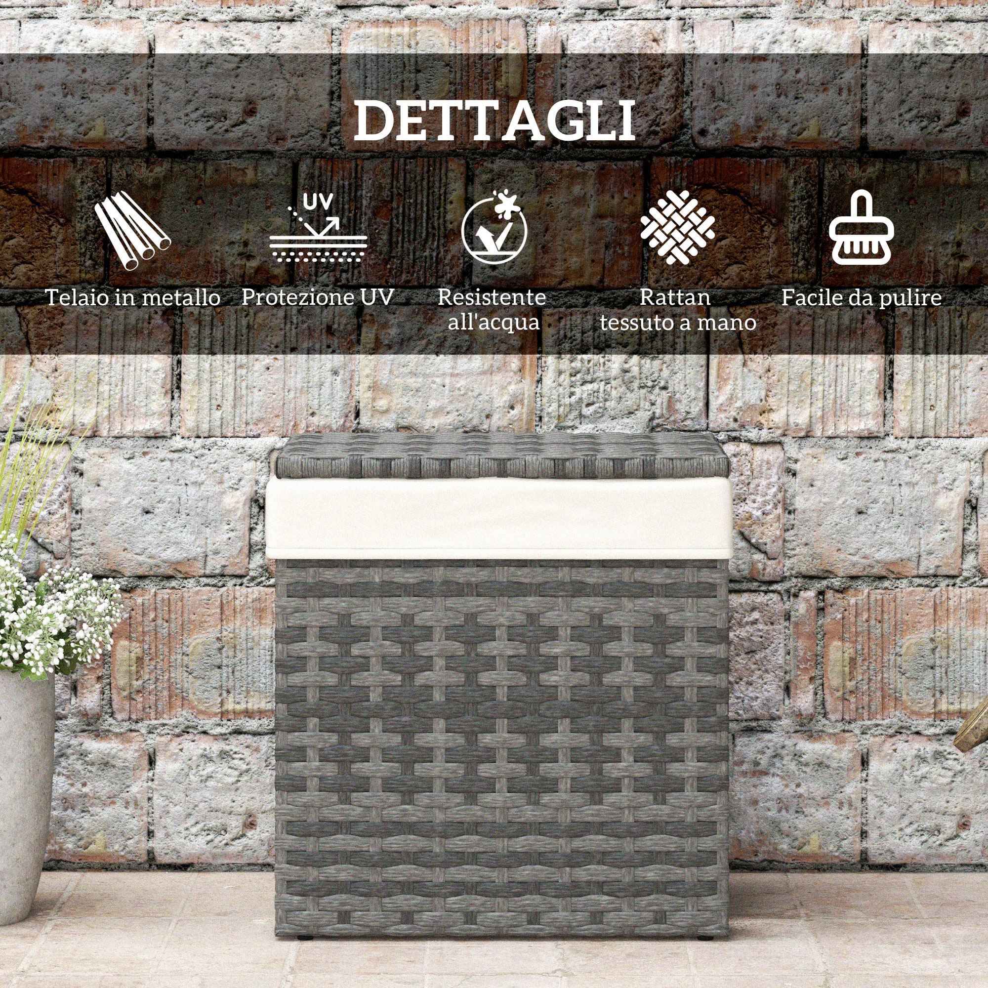 Contenitore in rattan grigio con cuscino color crema, davanti a muro di mattoni.