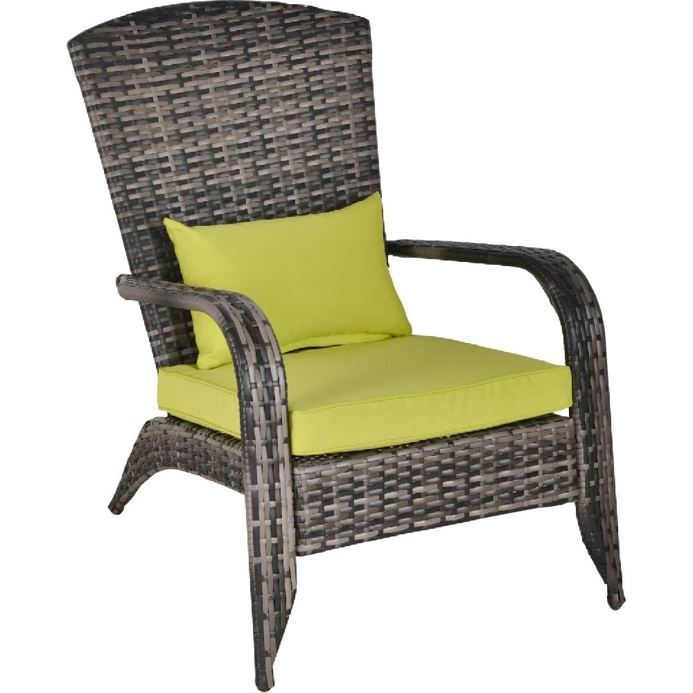 Sedia in rattan grigio con cuscini verde brillante, sfondo bianco.