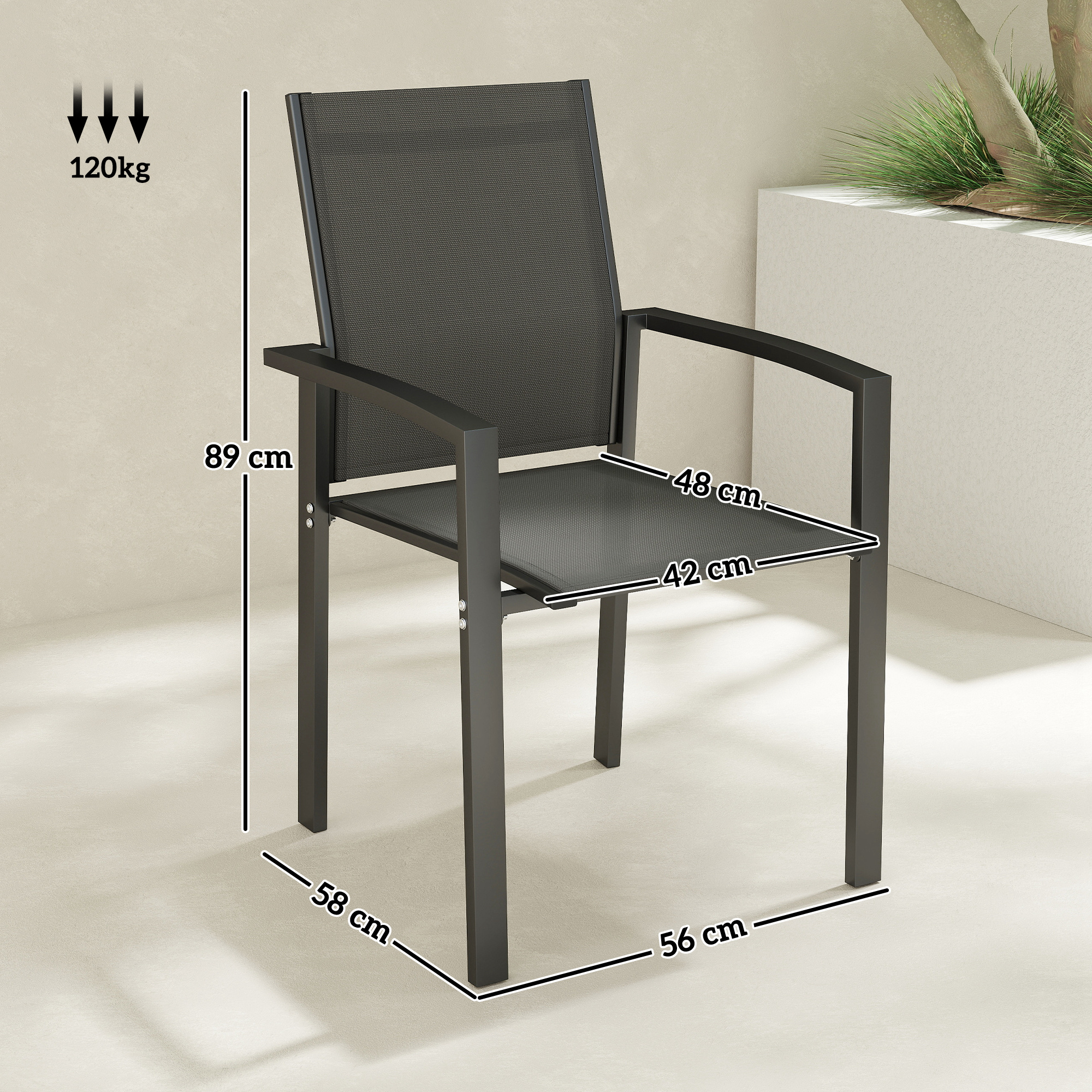 Sedia nera con telaio in metallo e schienale in rete, dimensioni indicate.