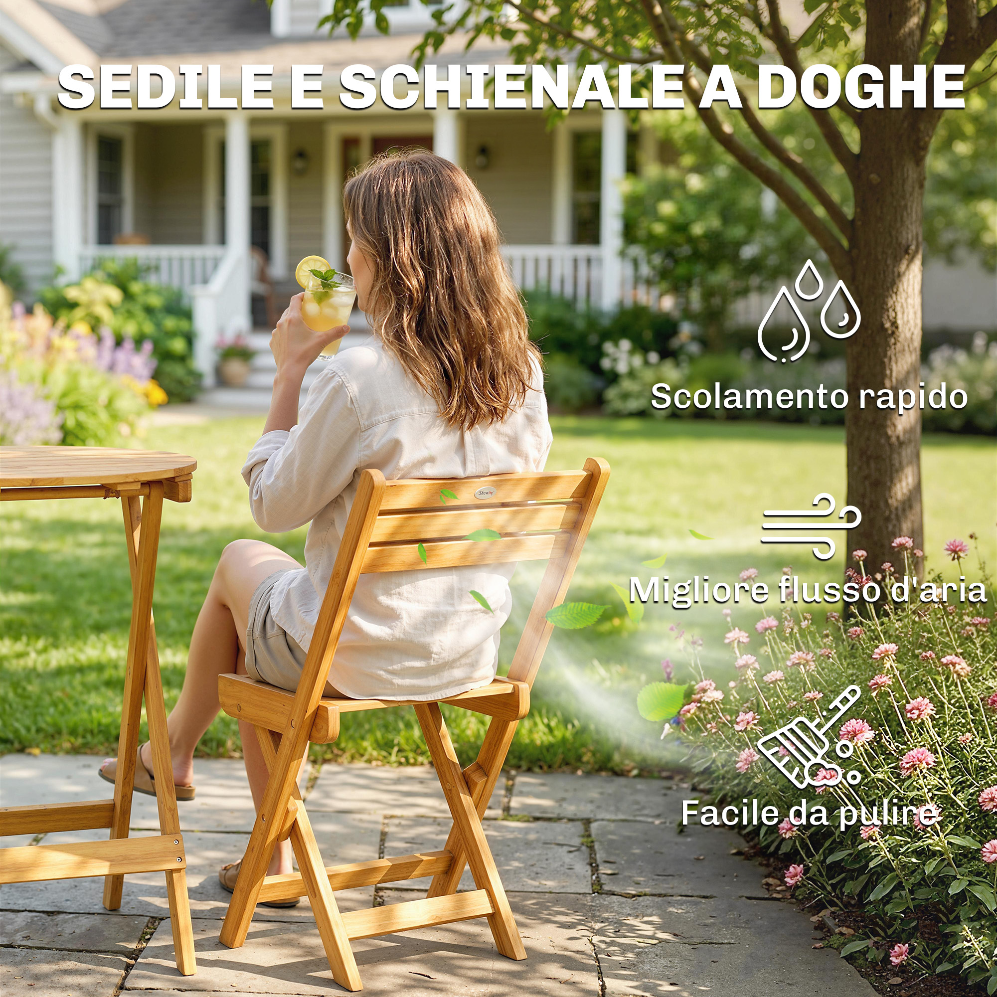 Donna seduta su una sedia di legno in giardino, beve una bevanda. Casa sullo sfondo.