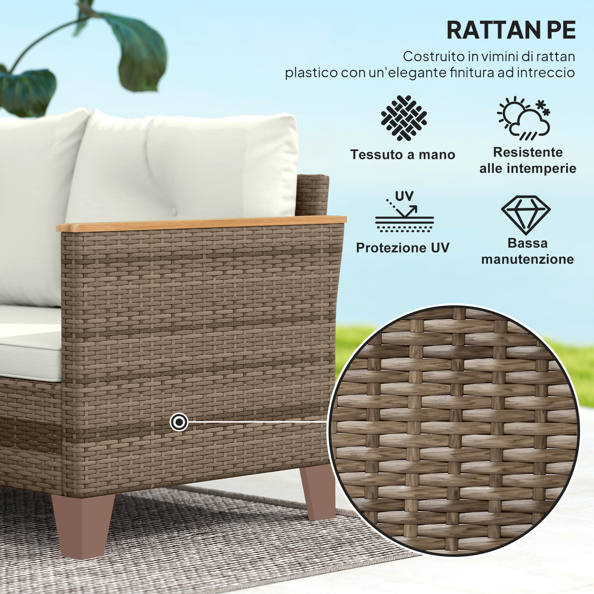 Poltrona in rattan intrecciato con cuscini bianchi e braccioli in legno.