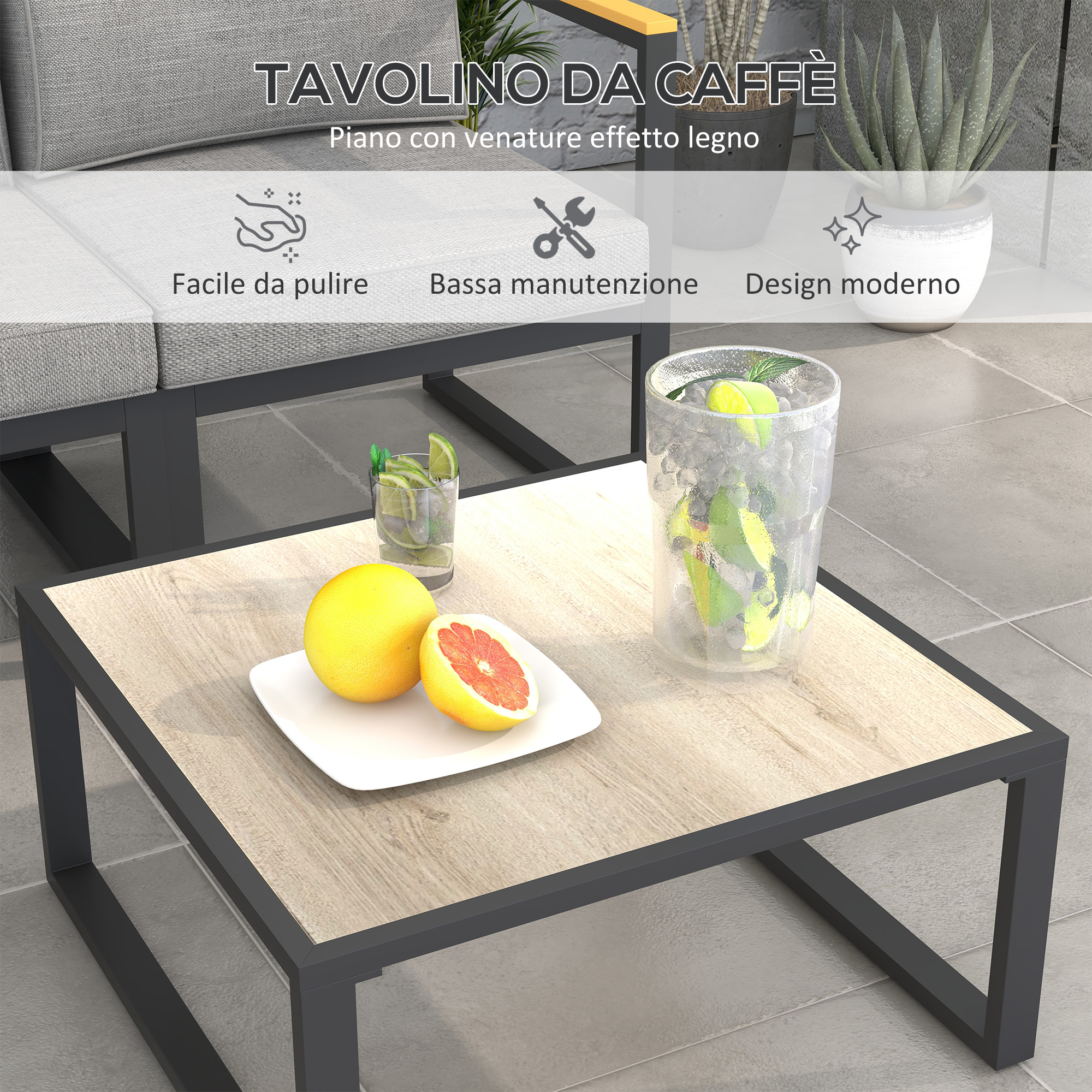 Tavolino da caffè con venature legno, con due frutti e due bevande.
