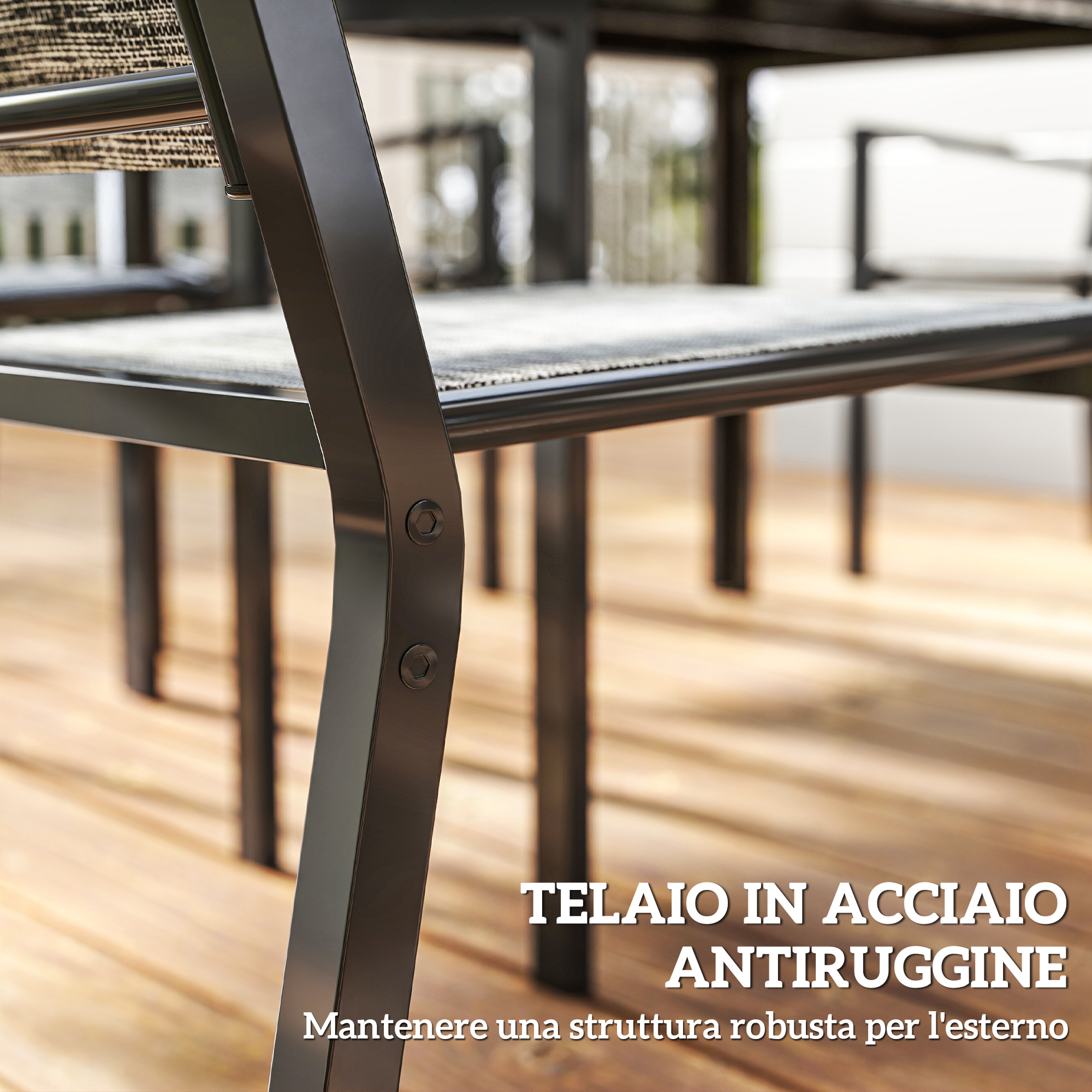 Telaio in metallo scuro con seduta fantasia su terrazzo in legno.