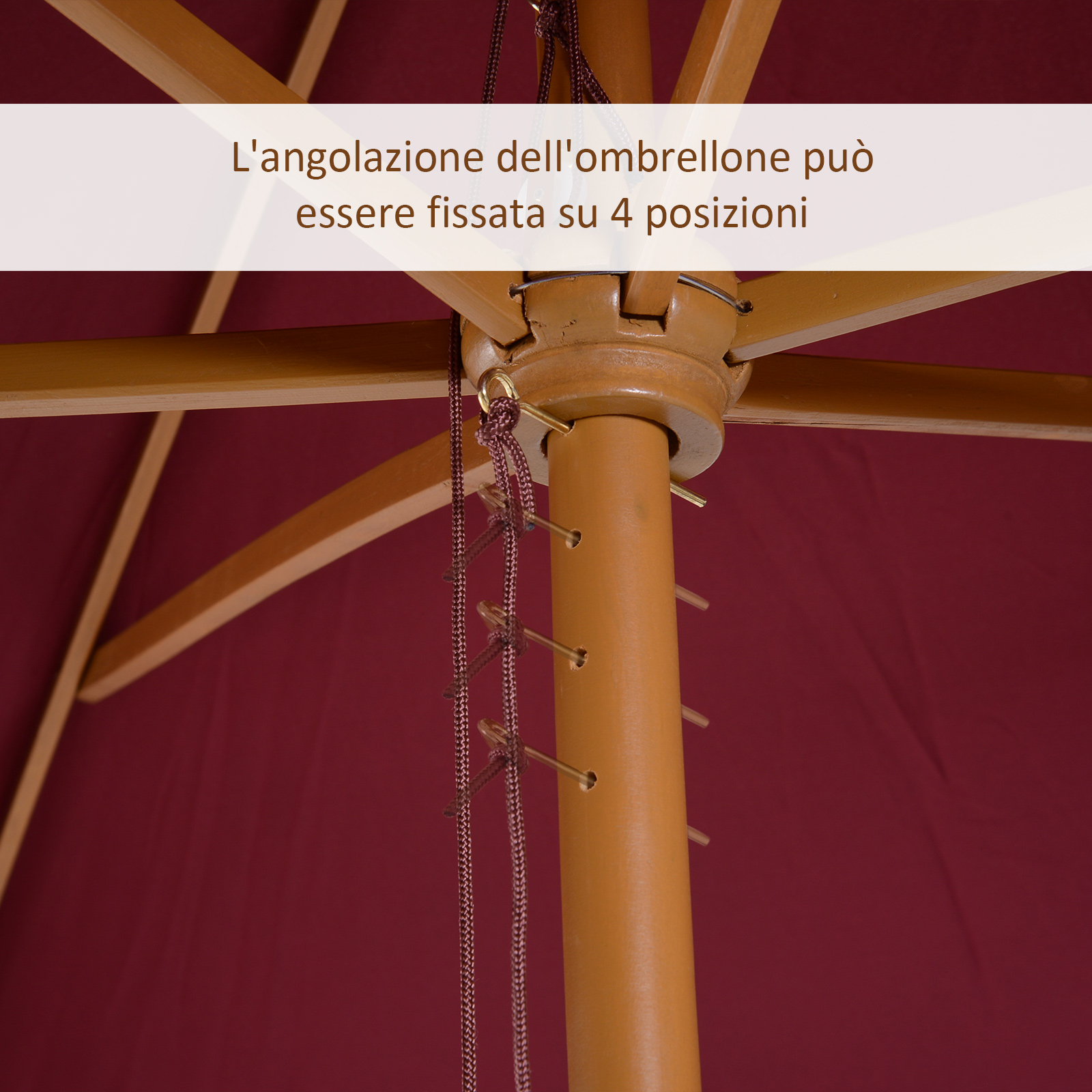 Particolare ravvicinato del meccanismo di un ombrellone in legno con corde e perni.