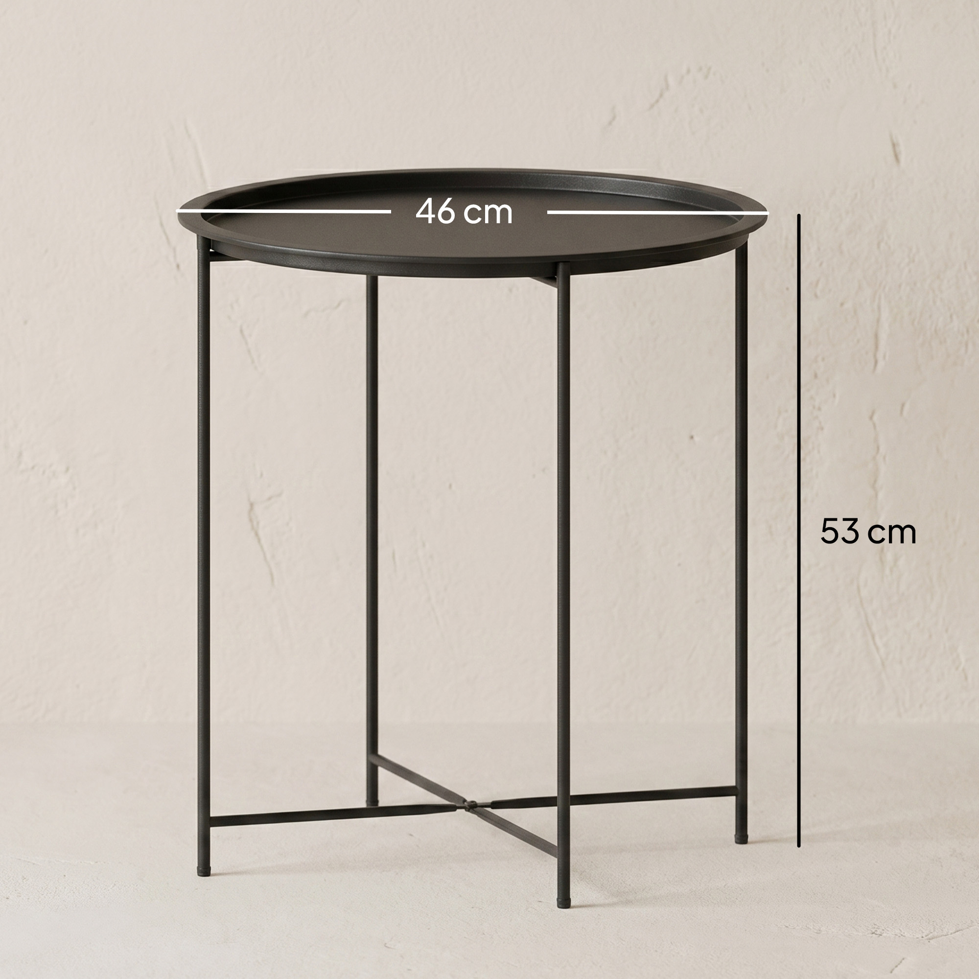 Tavolino nero con piano ovale, largo 46 cm e alto 53 cm.