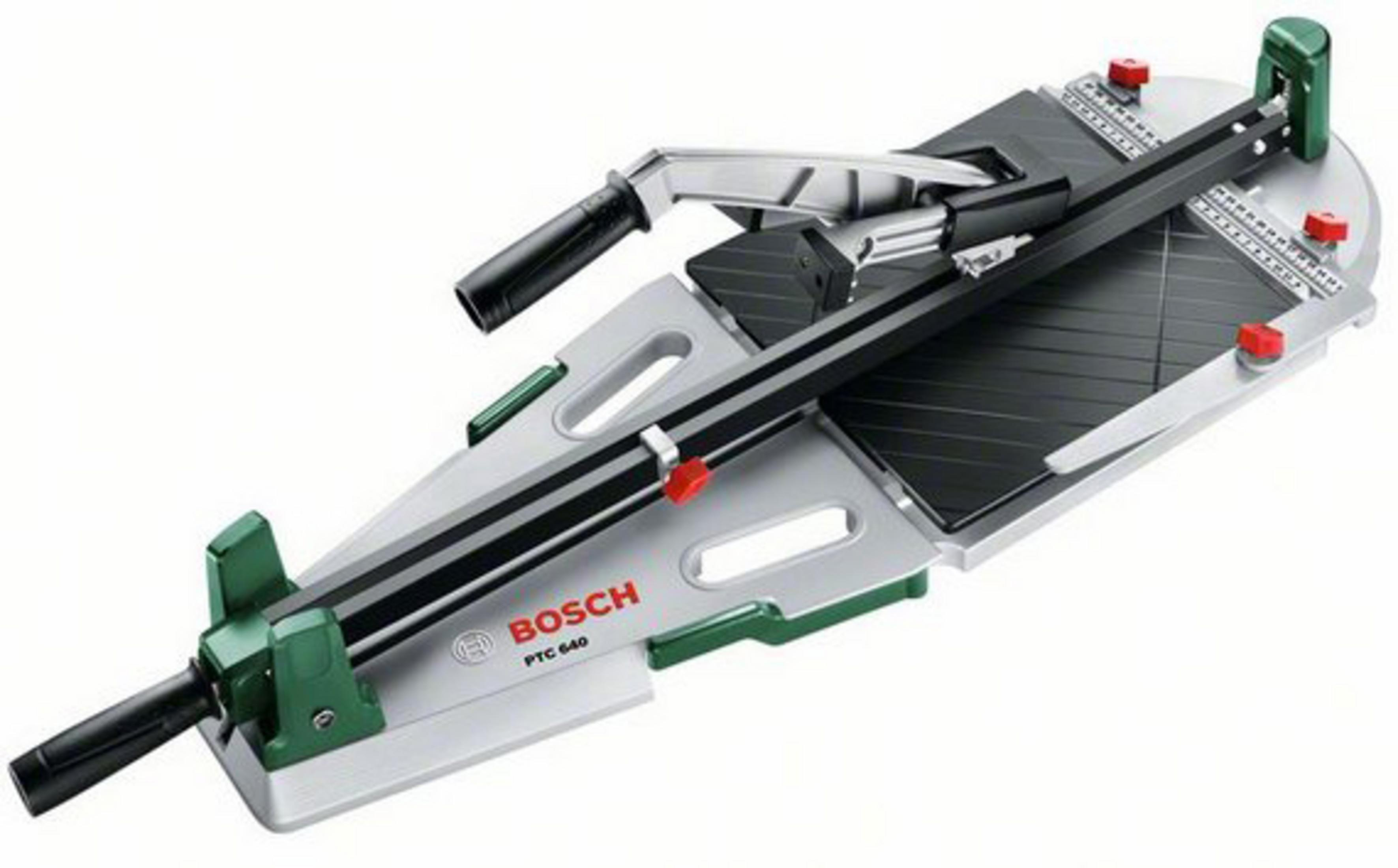 Cortador de azulejos Bosch PTC 640 con carro plateado y detalles verdes.