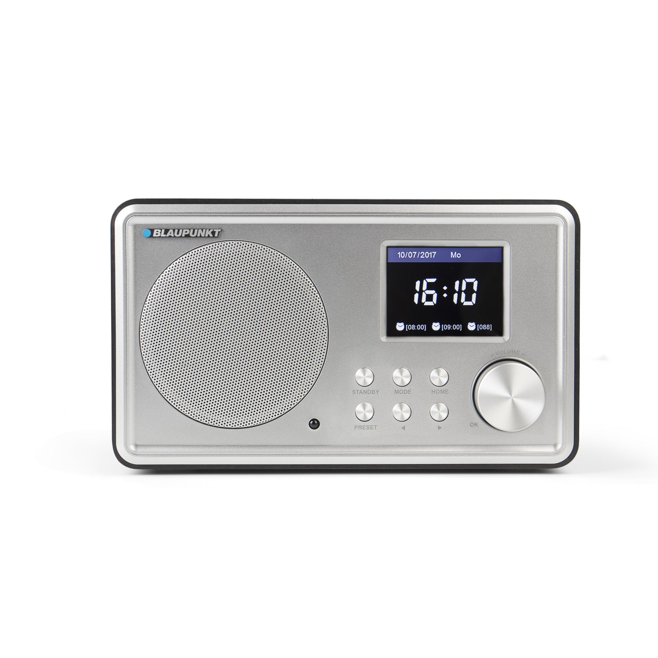 Radio Blaupunkt argentata con display digitale e manopola del volume.