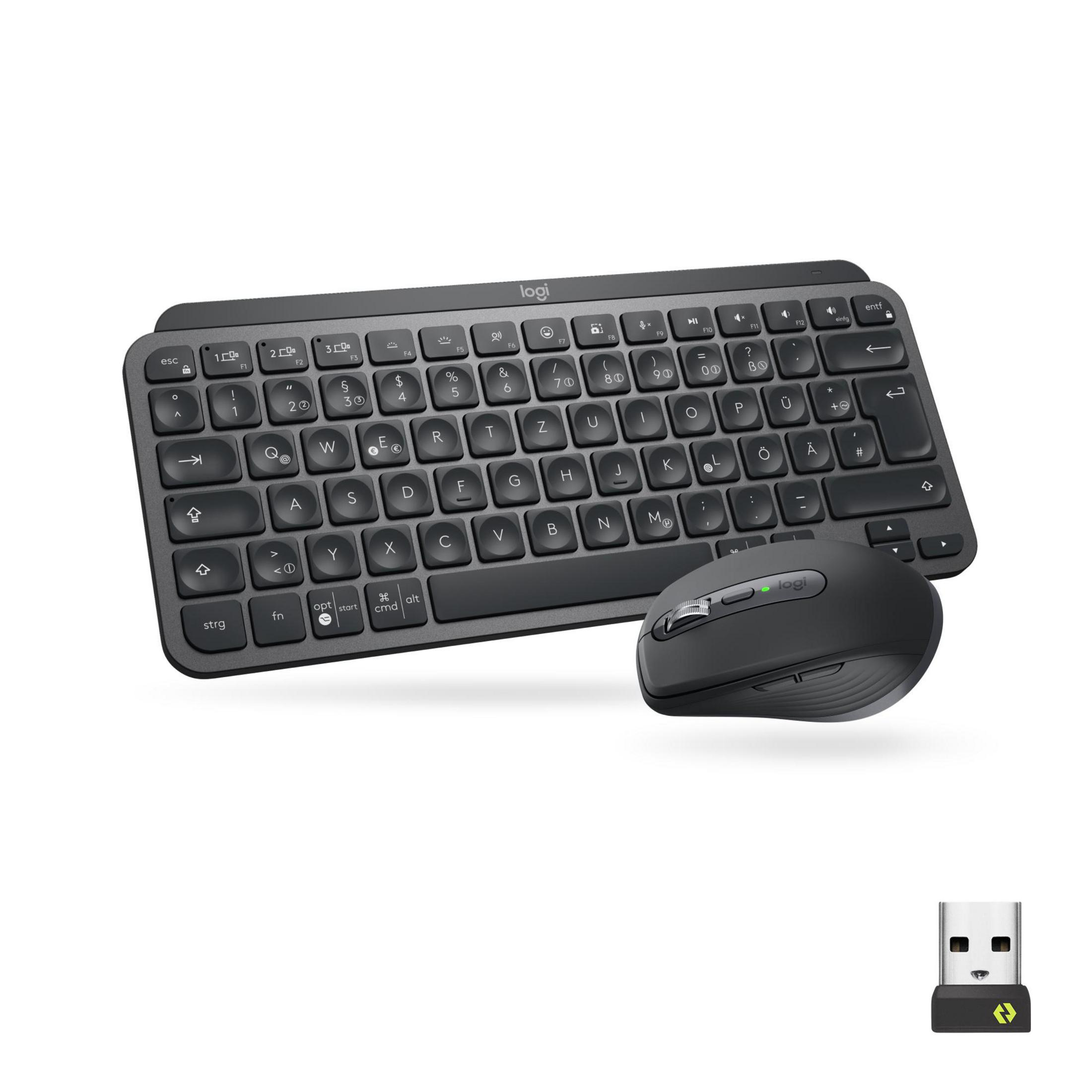 Tastiera e mouse Logitech grigio scuro con ricevitore USB su sfondo bianco.