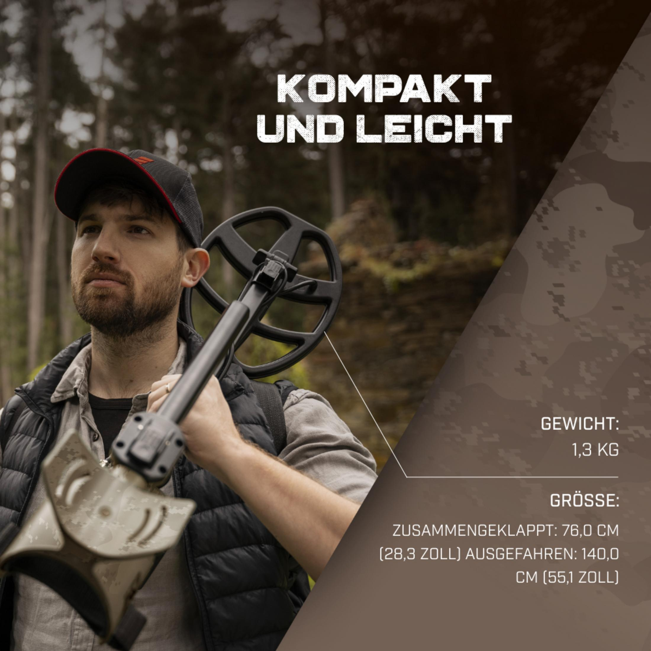 Mann mit Metalldetektor im Wald. Kompakt und leicht, 1,3 kg.