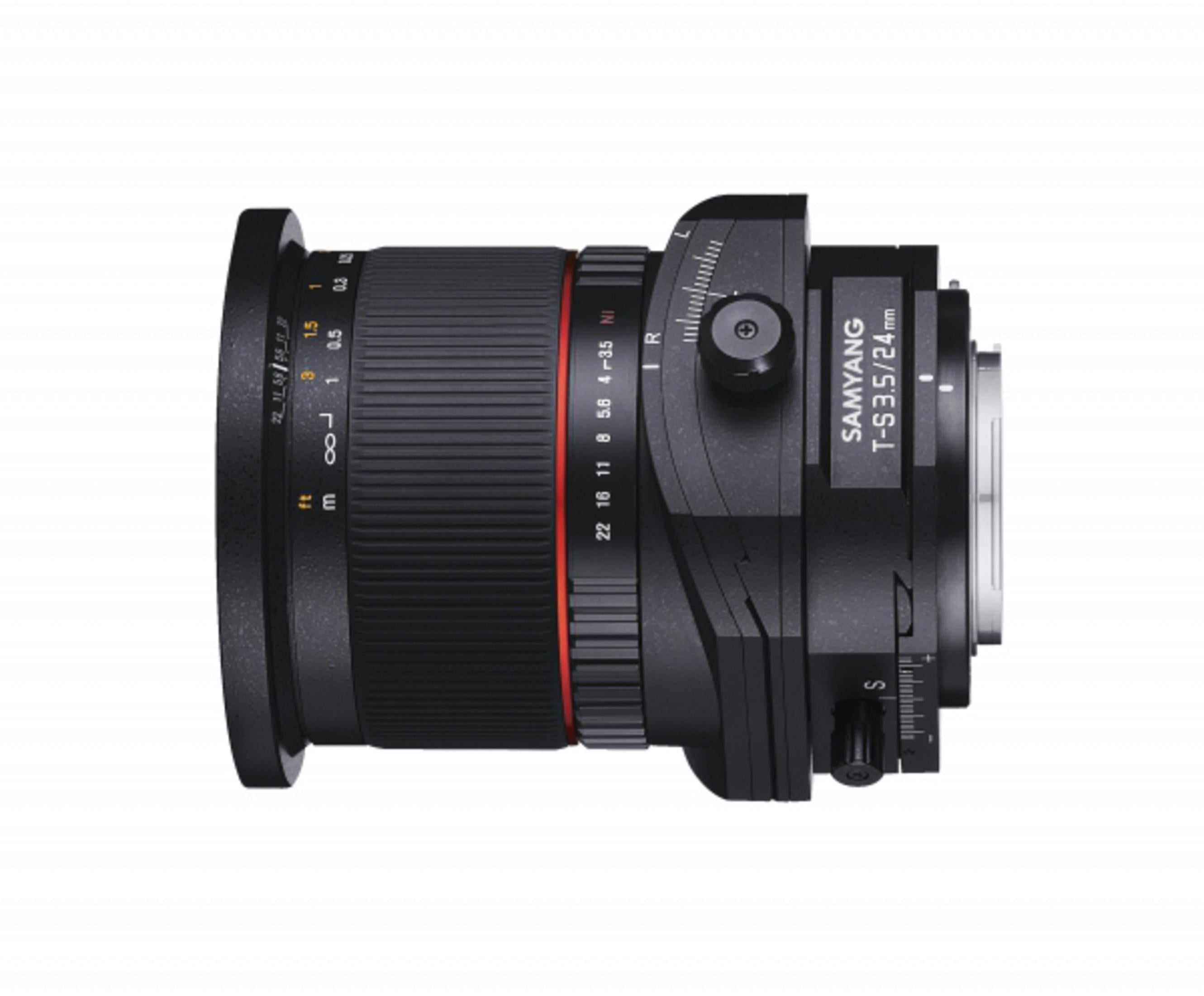Schwarzes Samyang 24mm T-S Objektiv mit Fokus- und Blendenringen und Beschriftungen.