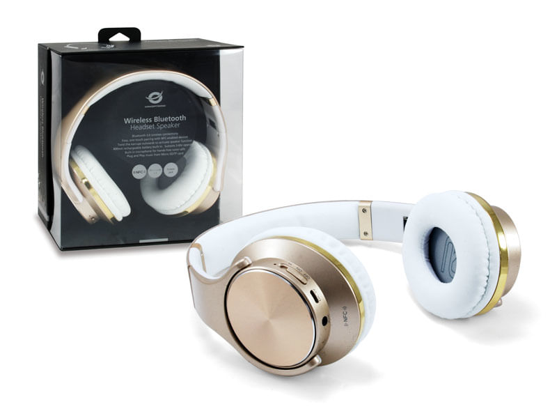 Cuffie wireless bianche e oro con padiglioni e una scatola accanto.