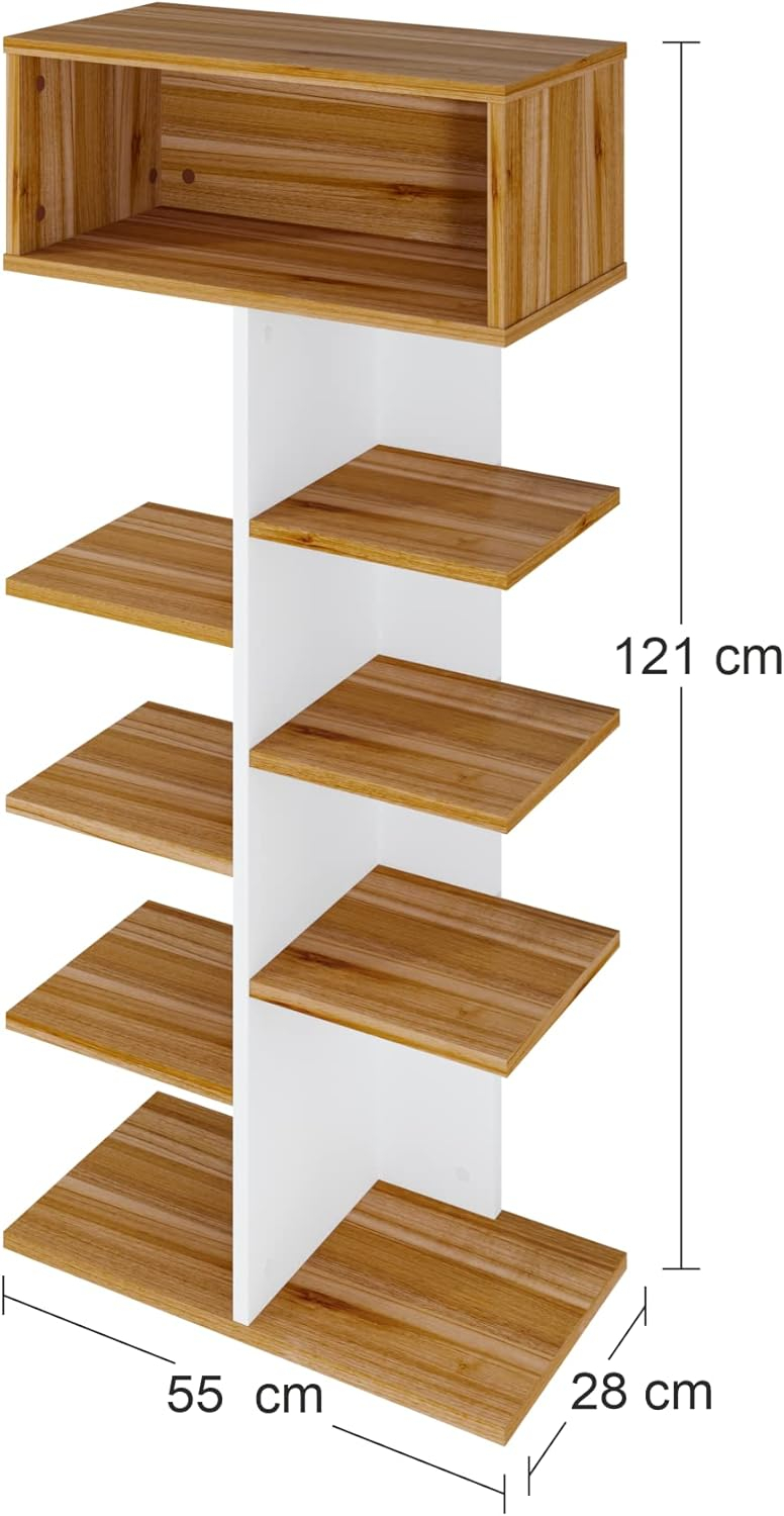 Un estante blanco y alto con baldas de madera.