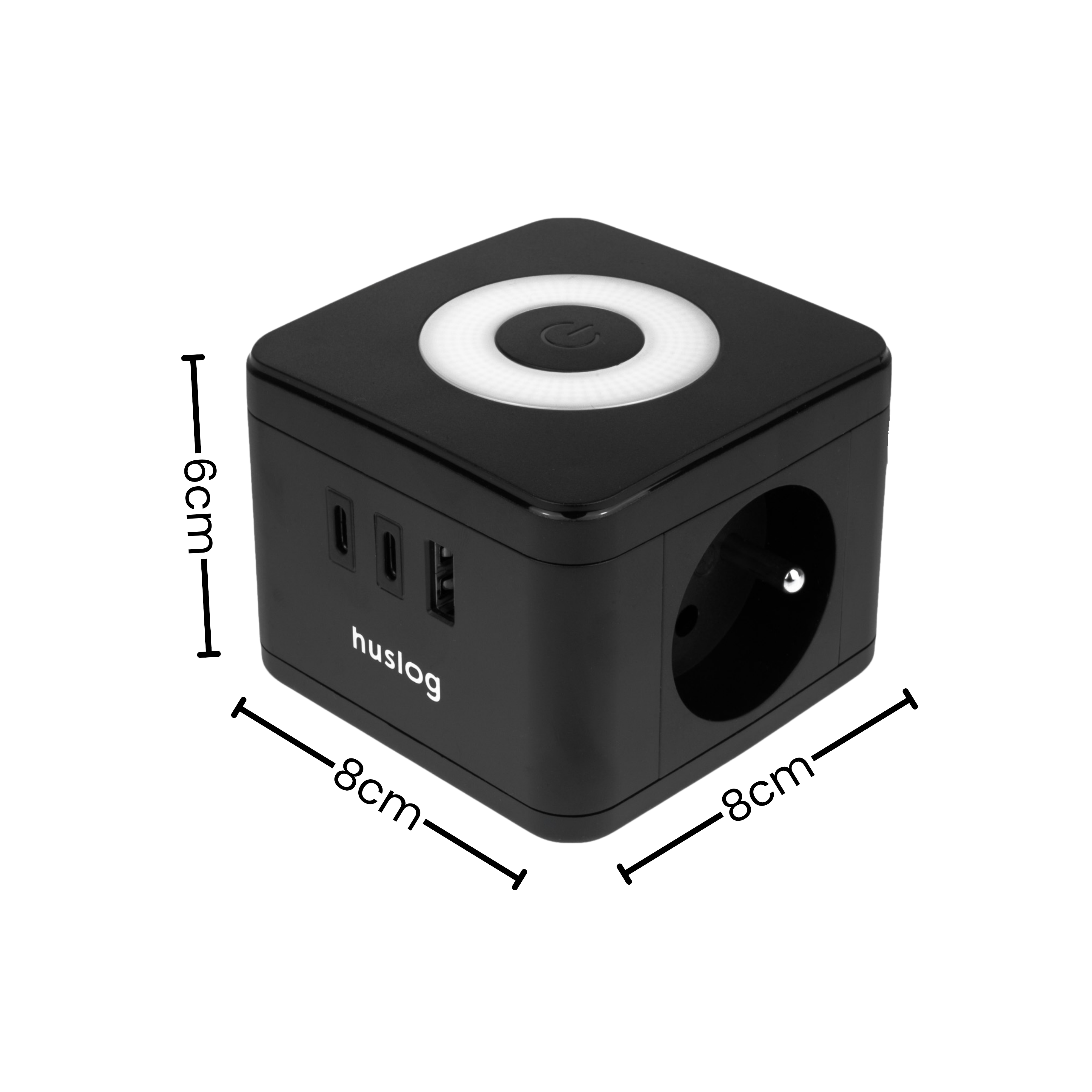 Czarny adapter w kształcie sześcianu z 3 portami USB, gniazdkiem i podświetlanym przyciskiem zasilania.
