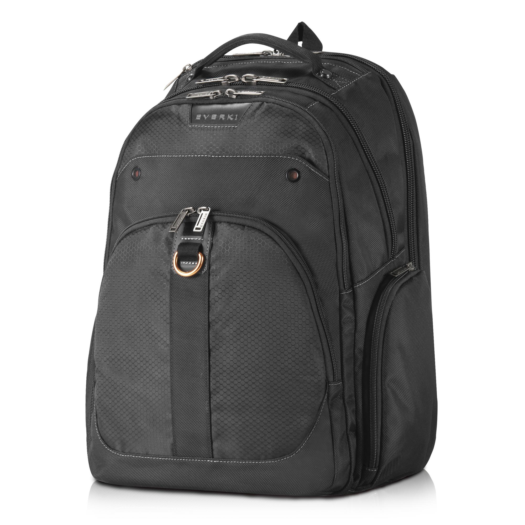 Ein schwarzer Rucksack mit Reißverschlüssen und einem EVERKI-Logo.