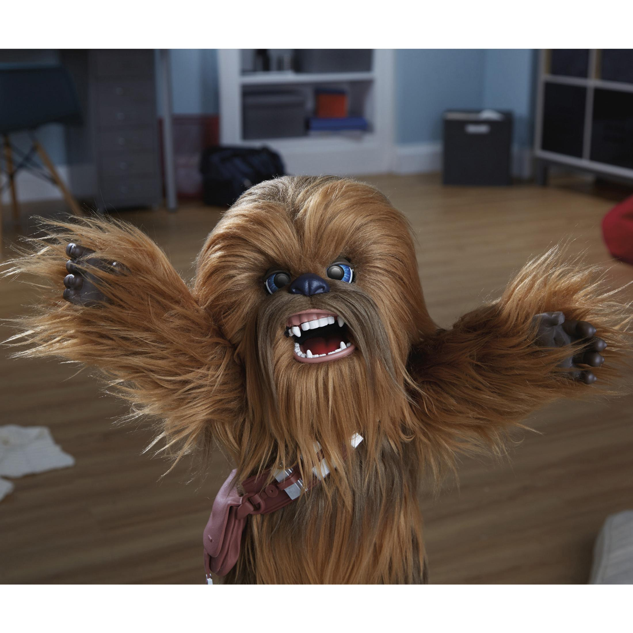 Burattino Chewbacca con pelliccia marrone, occhi blu e bocca aperta.