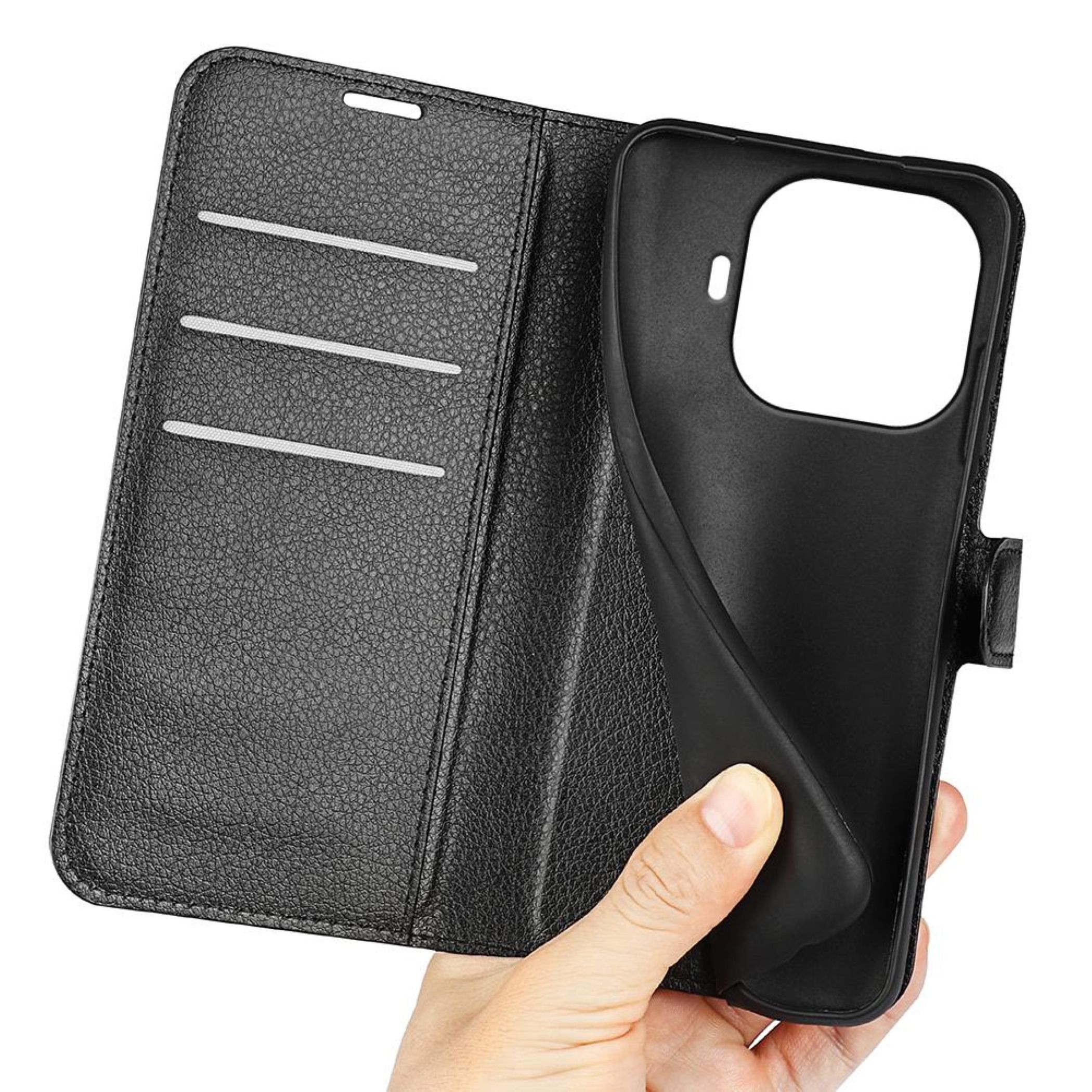 Schwarze Leder-Handyhülle mit Kartenfächern wird von einer Hand gehalten.