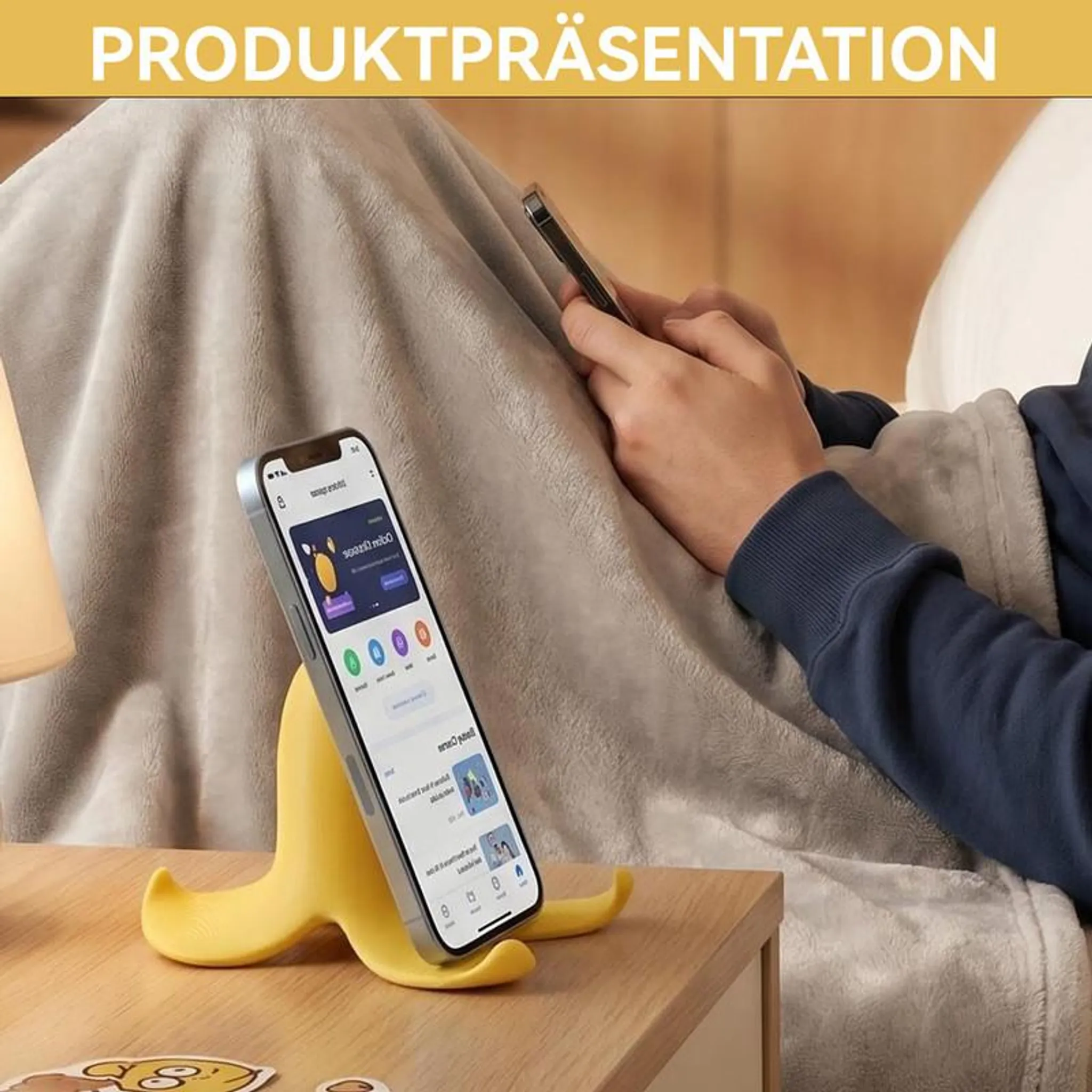 Ein Telefon steht auf einem gelben Bananenständer neben einer Person, die es benutzt.