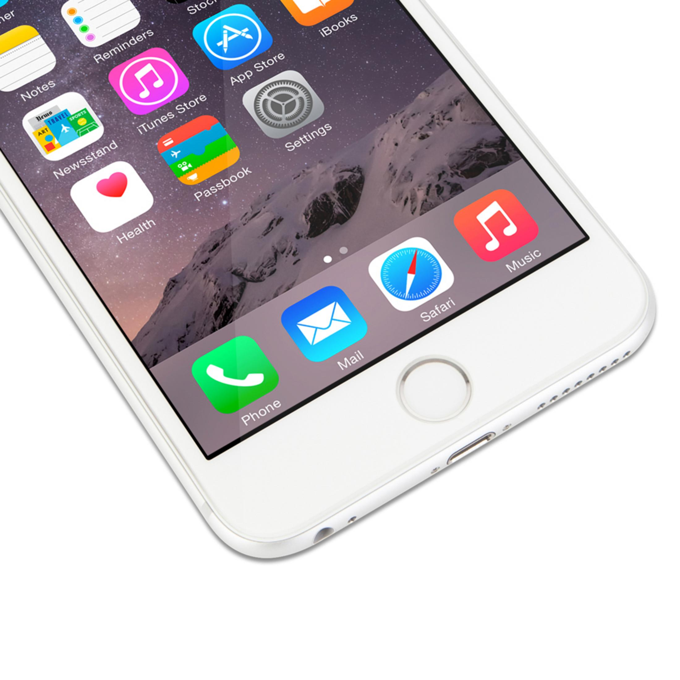 Uno smartphone bianco mostra la schermata home con icone di app e uno sfondo di montagne.
