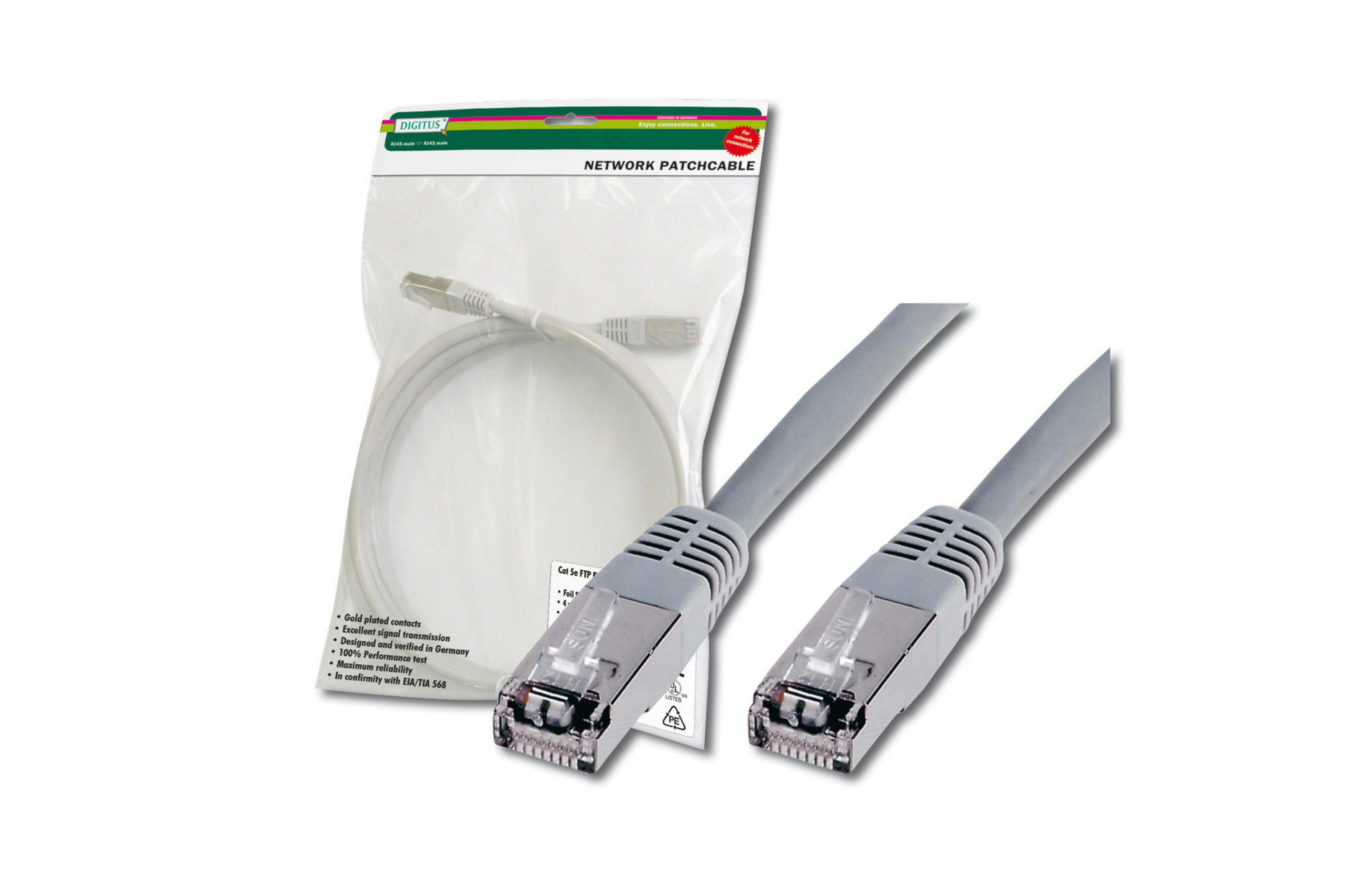 Due cavi di rete grigi con connettori RJ45, uno nella confezione.