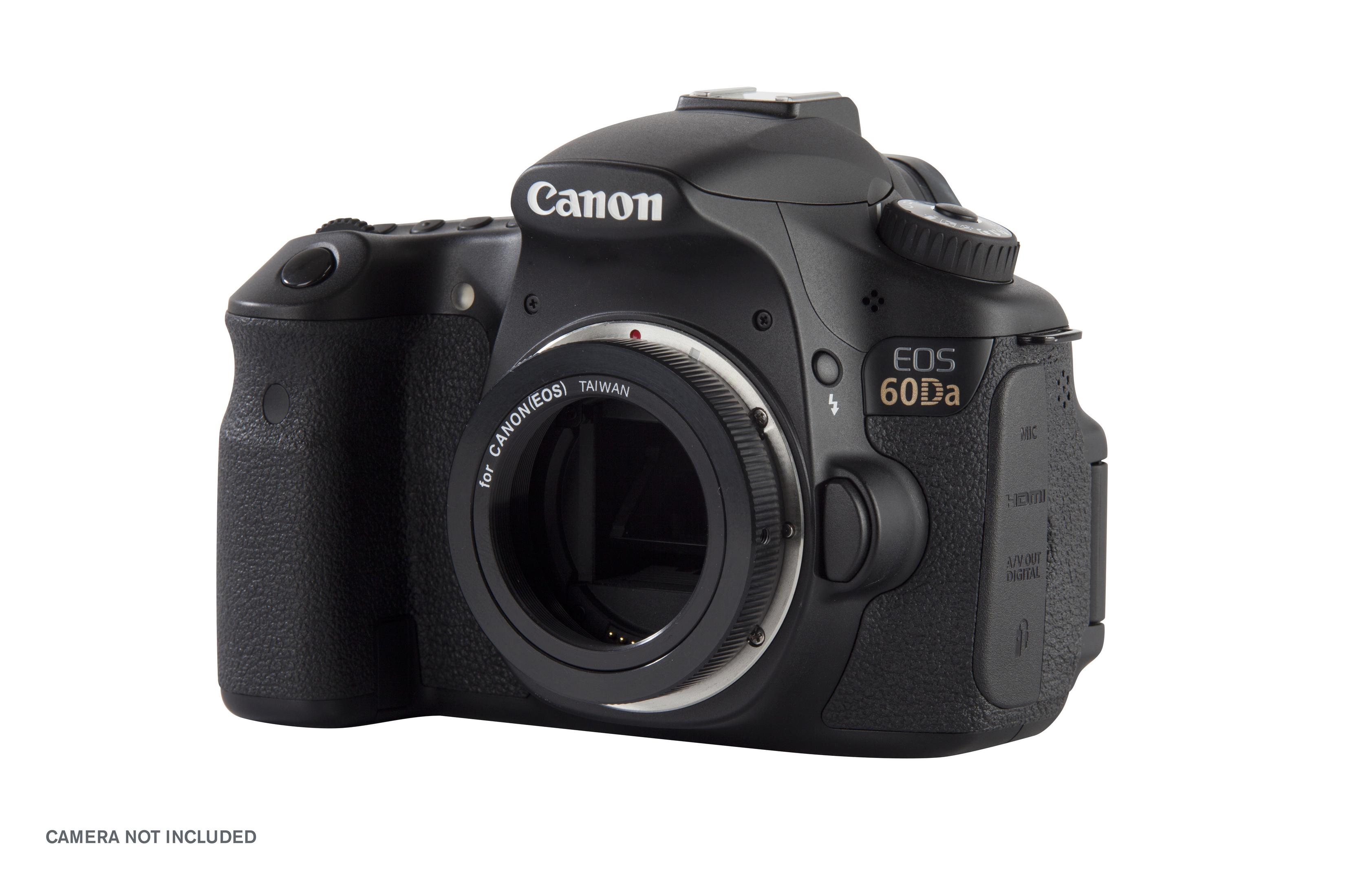 Schwarze Canon EOS 60Da Kamera, von vorne links, auf weißem Hintergrund.