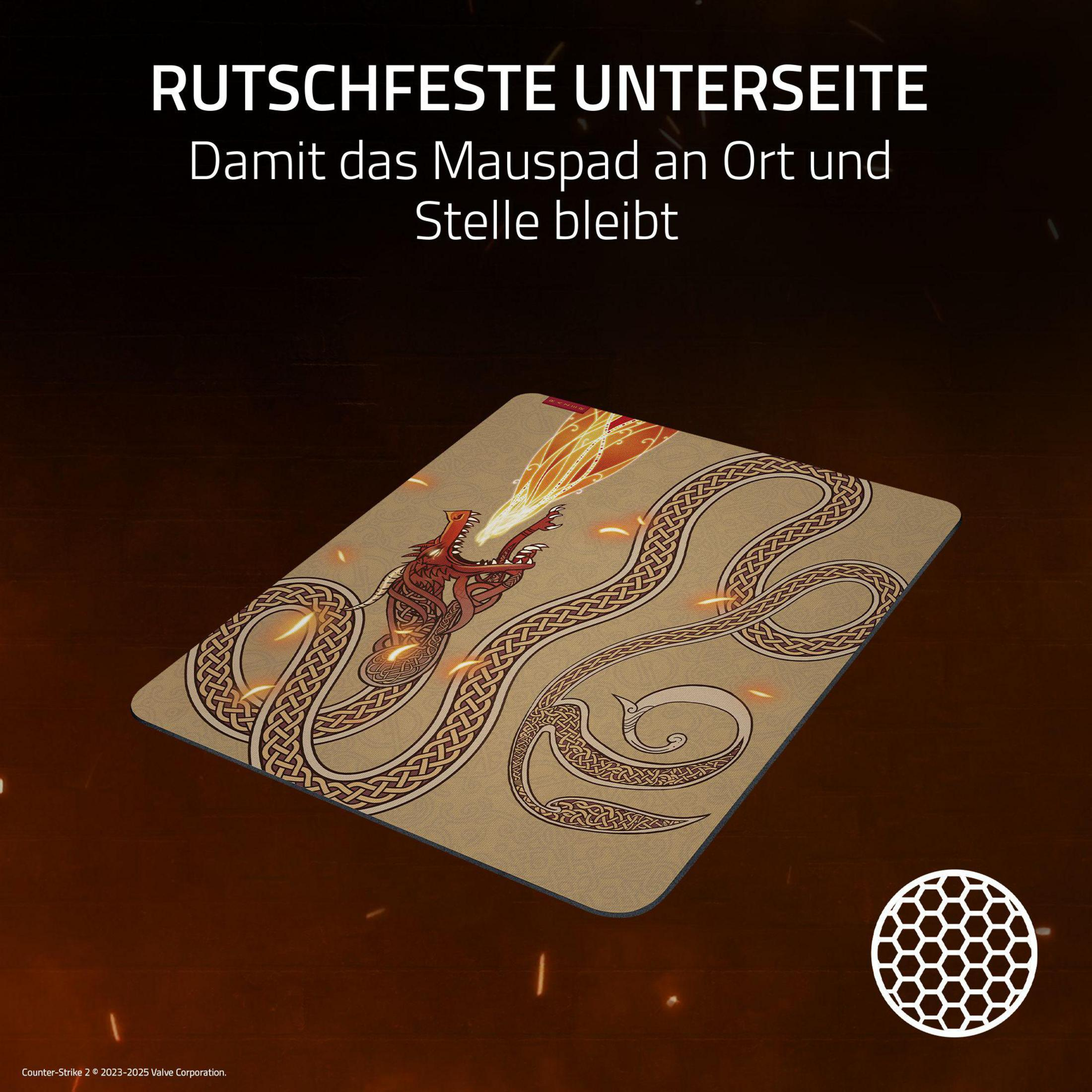 Un tapis de souris orné d'un dragon rouge et de motifs celtiques sur fond beige.