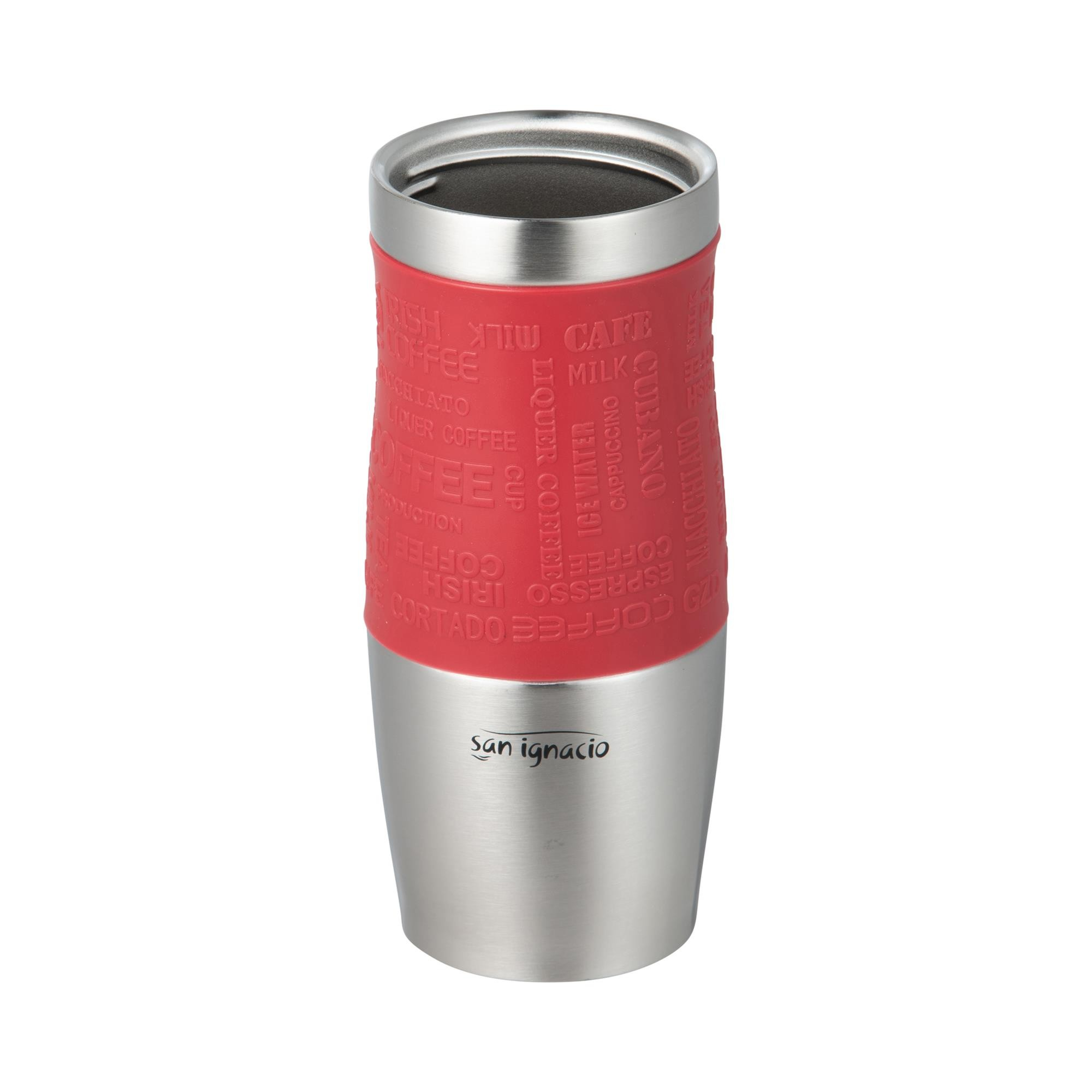 Taza de café roja con tapa plateada, grabada con términos de café.