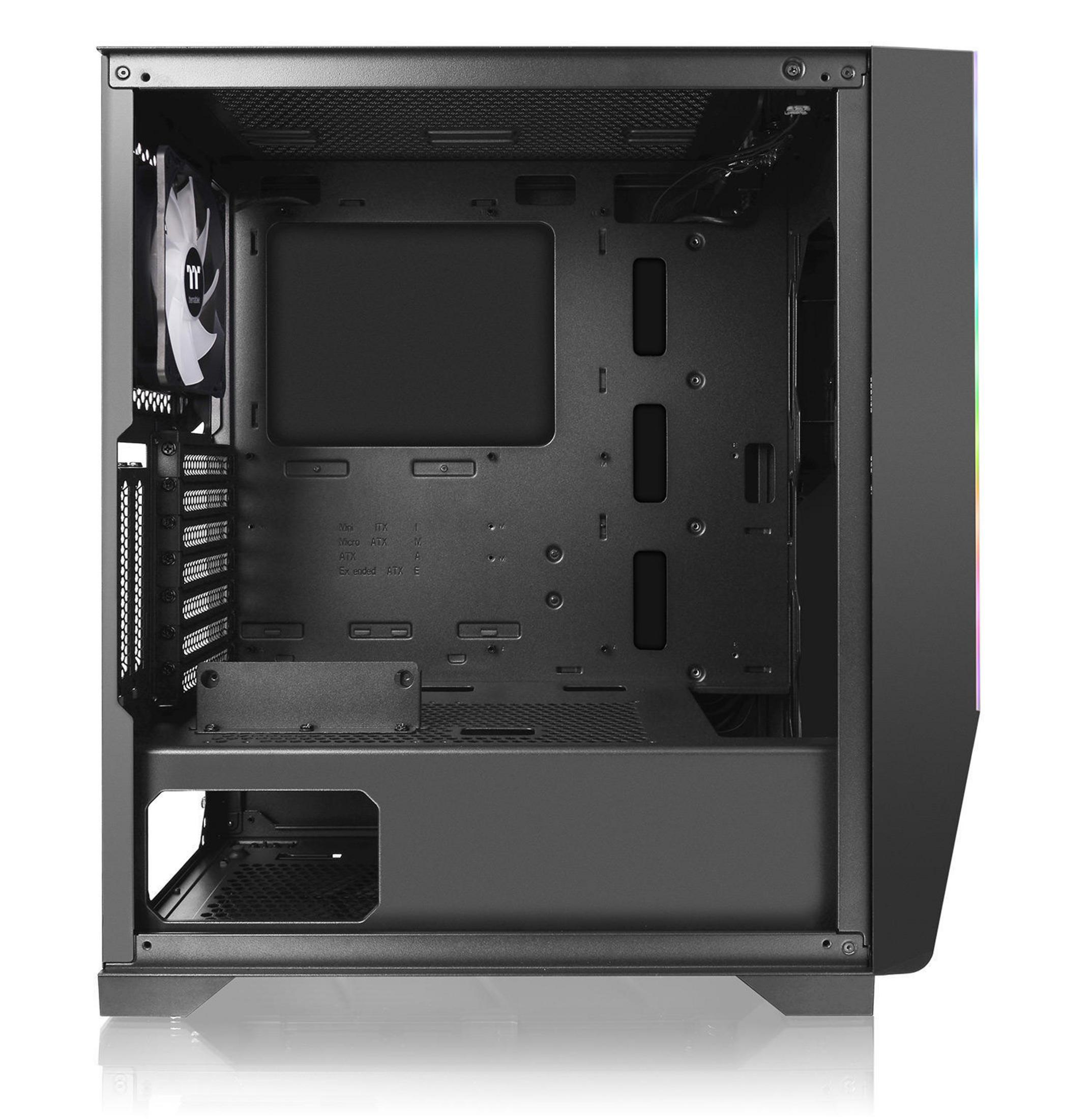 Case del computer nero con ventola, gestione cavi e illuminazione RGB sul lato.