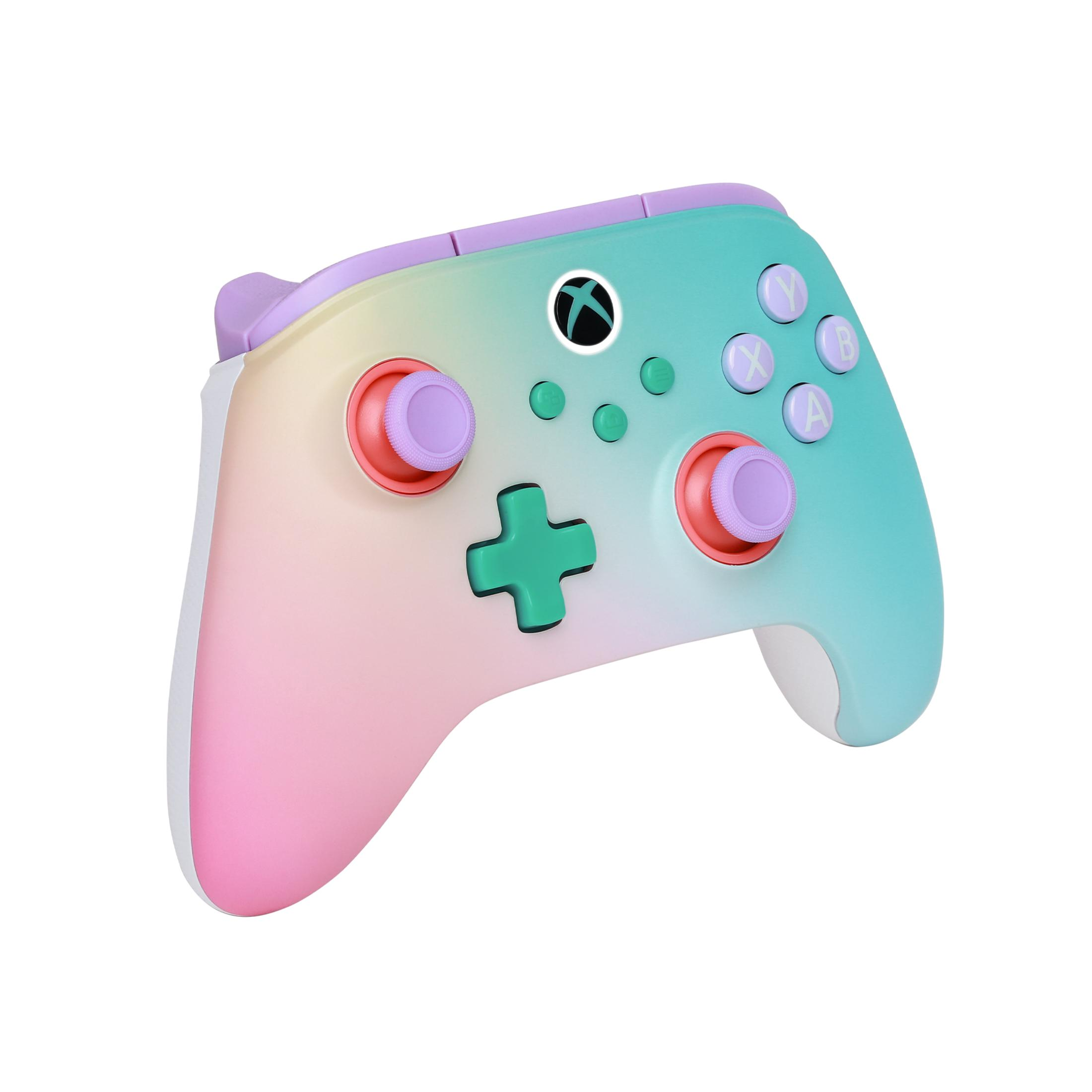 Ein Xbox-Controller mit Farbverlauf von Pink zu Türkis, mit lila und korallenroten Akzenten.