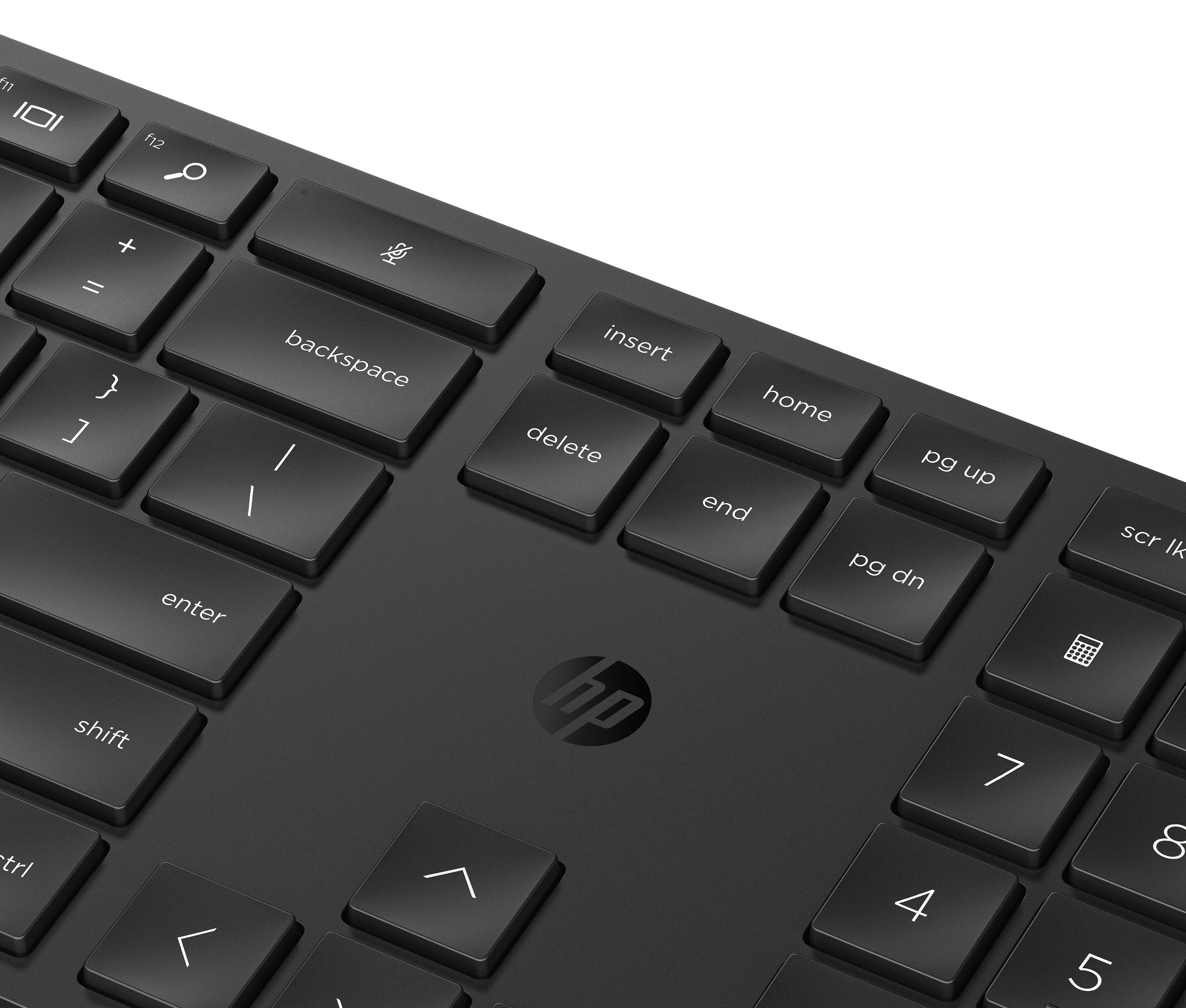Gros plan d'un clavier HP noir, axé sur les touches.