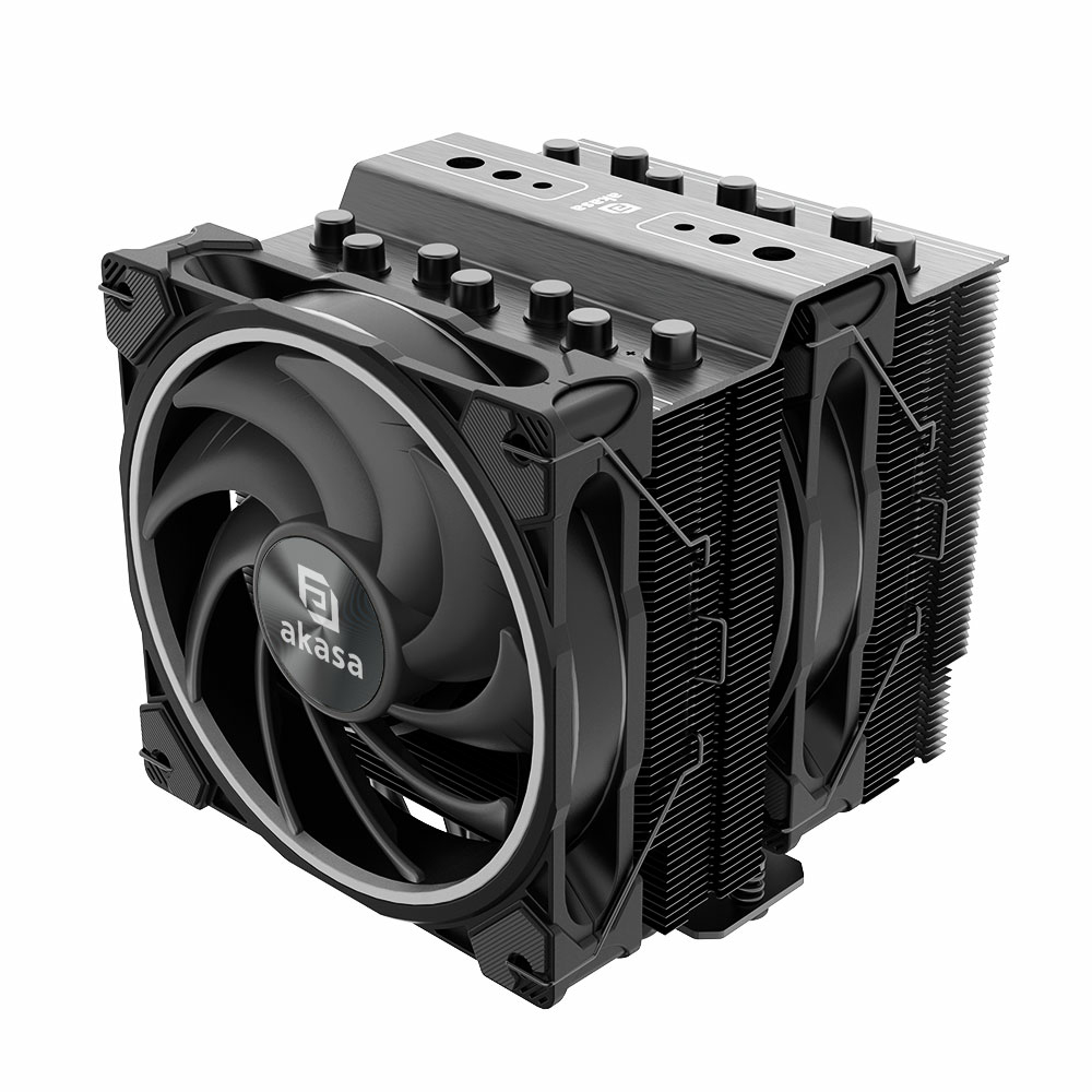 Un dissipatore CPU nero con ventole e alette, con logo Akasa.